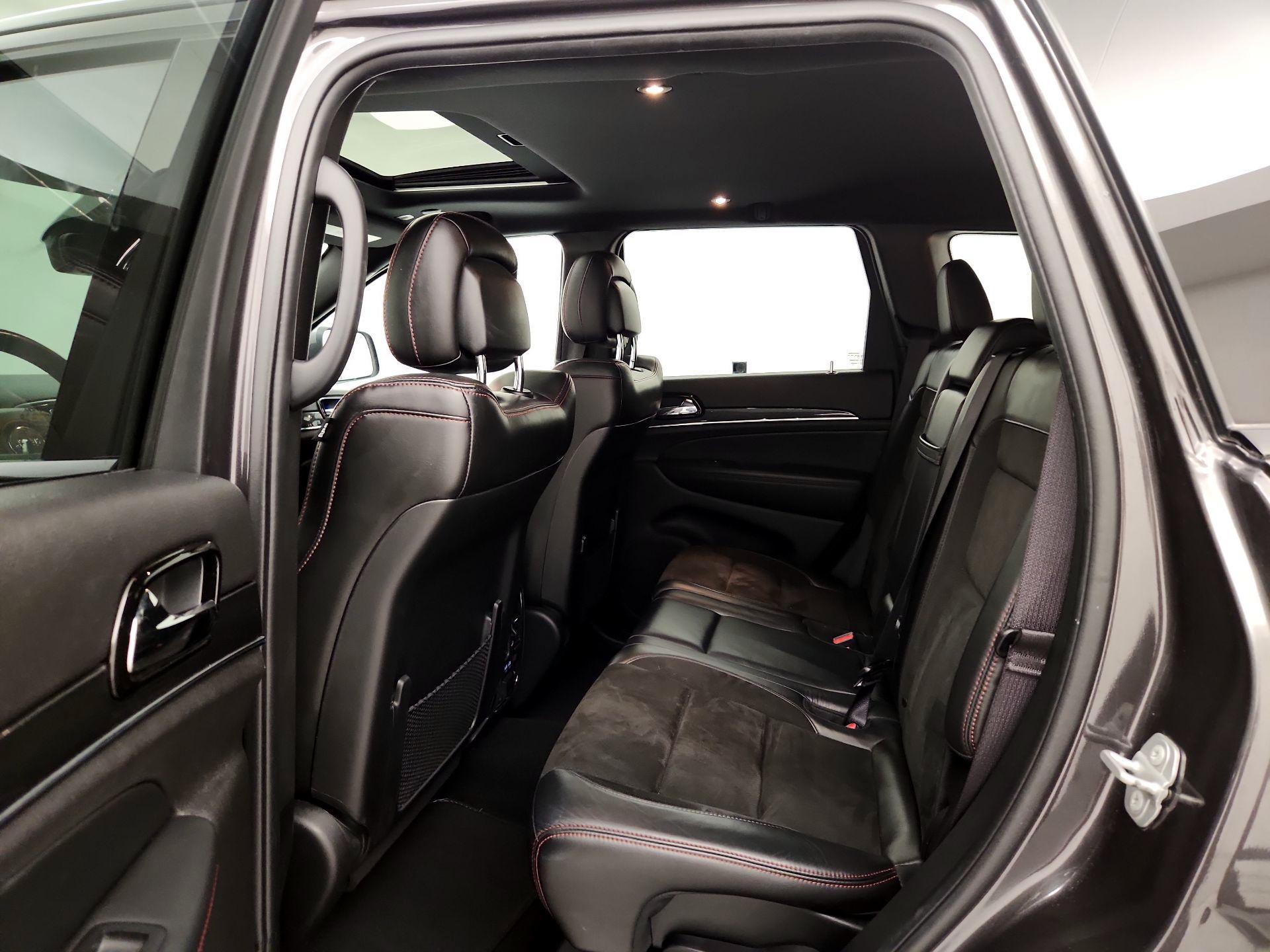 Thumbnail: 2021 Jeep Grand Cherokee - 20