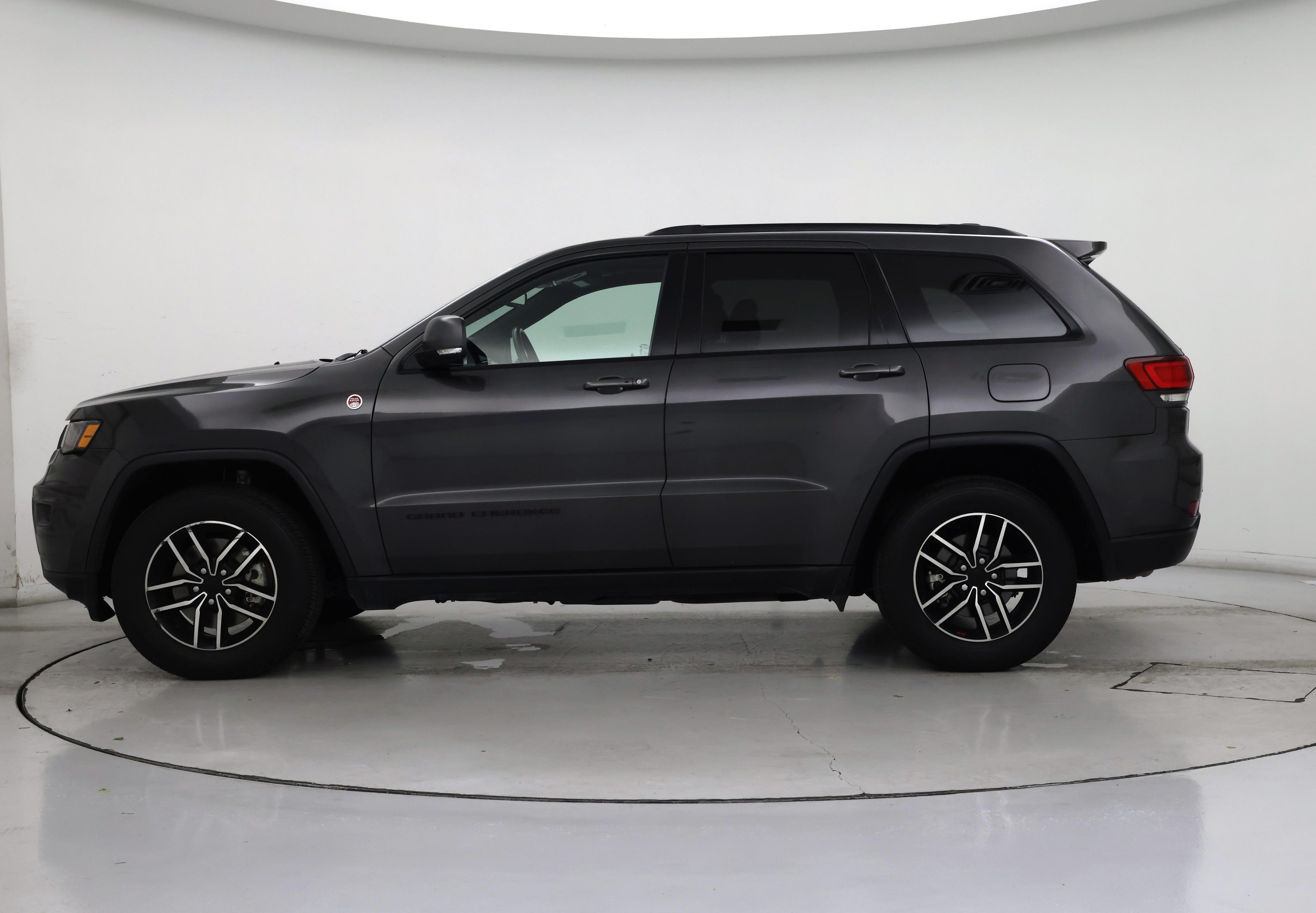 Thumbnail: 2021 Jeep Grand Cherokee - 3