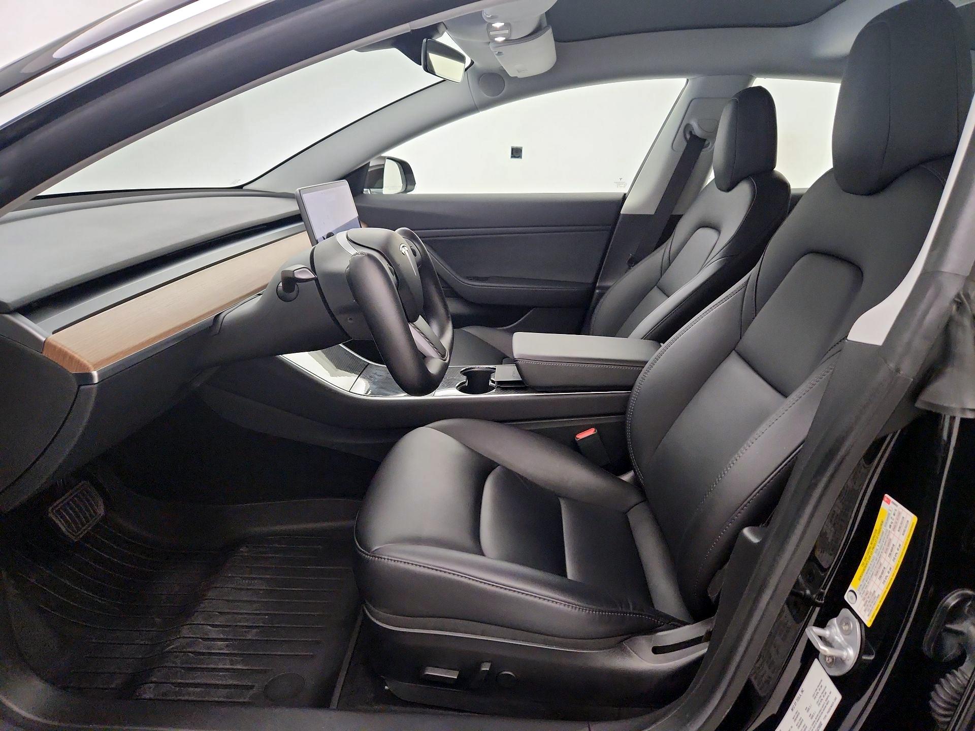 Thumbnail: 2019 Tesla Model 3 - 11