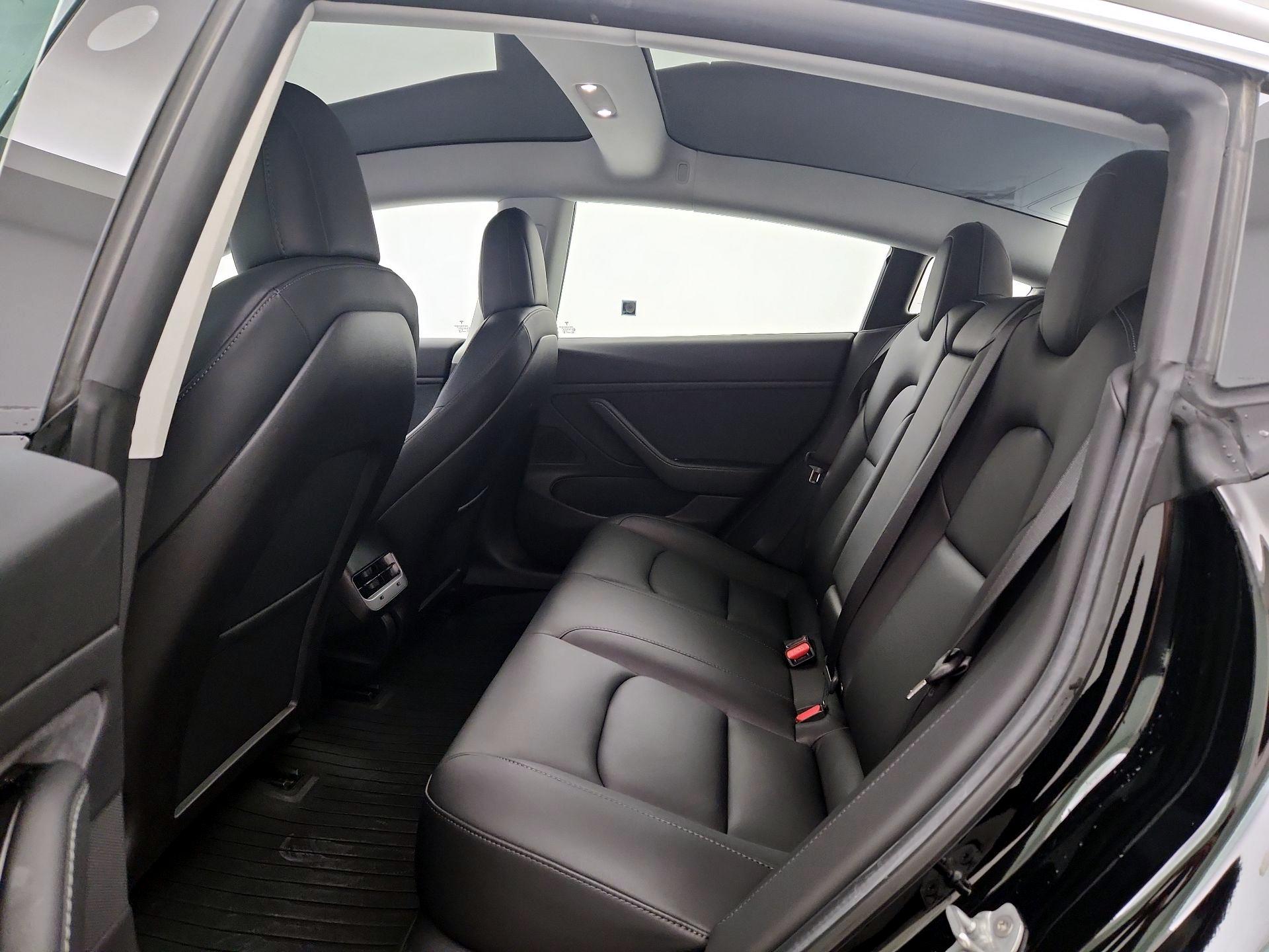 Thumbnail: 2019 Tesla Model 3 - 19