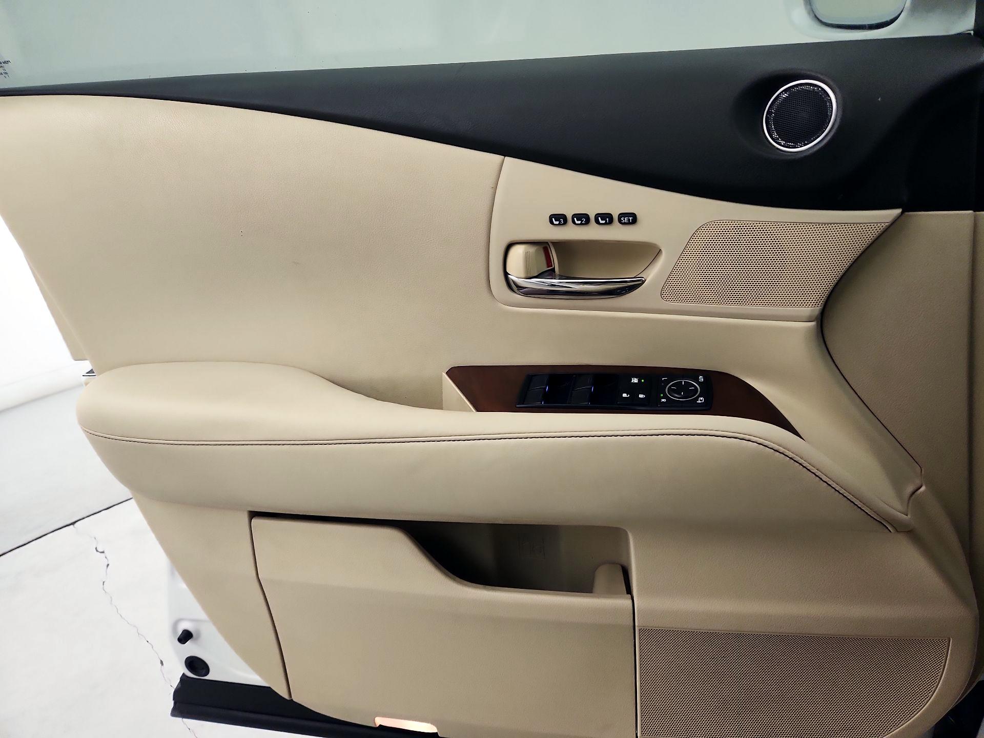 Thumbnail: 2014 Lexus RX - 12