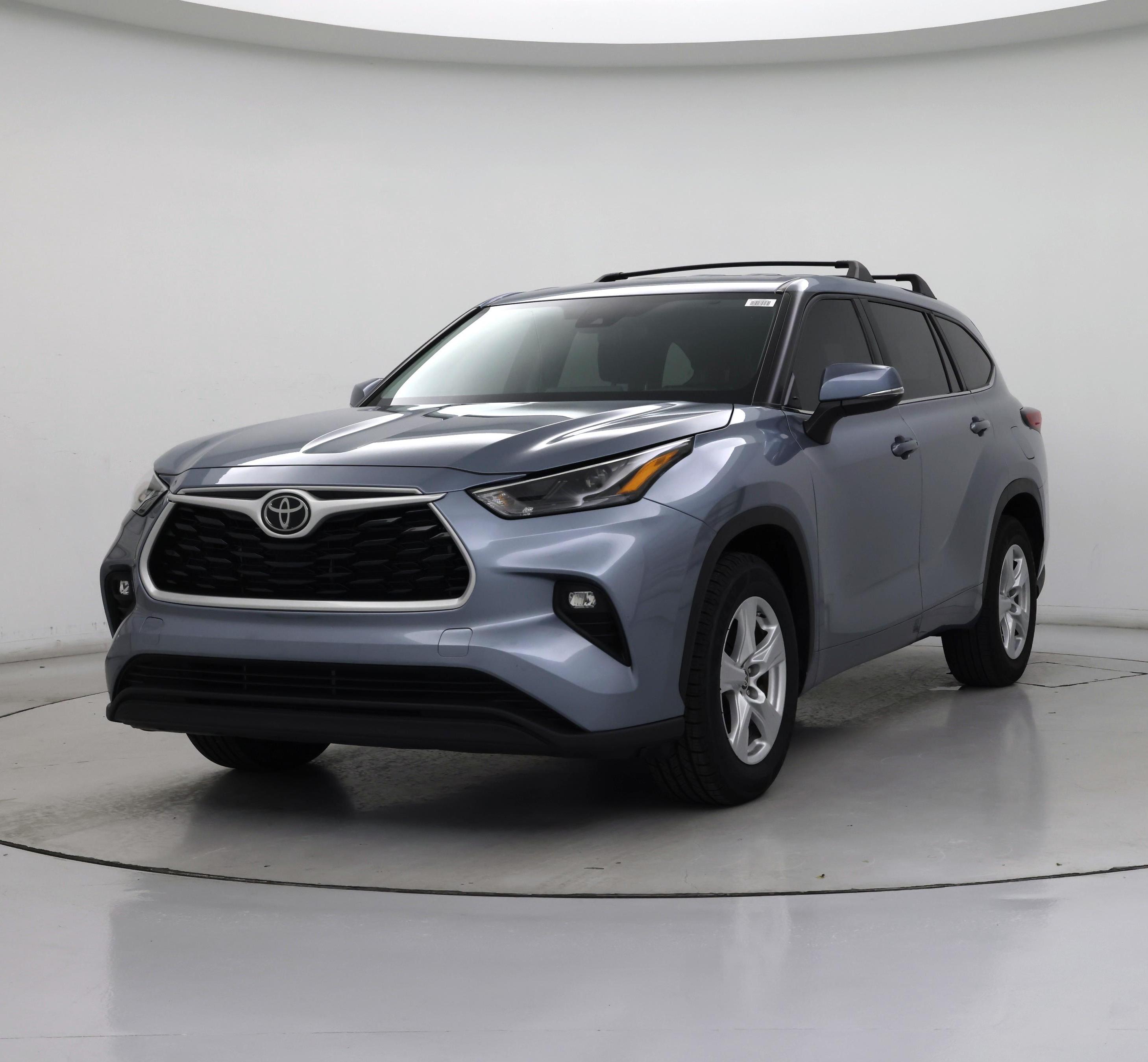 Thumbnail: 2023 Toyota Highlander - 4