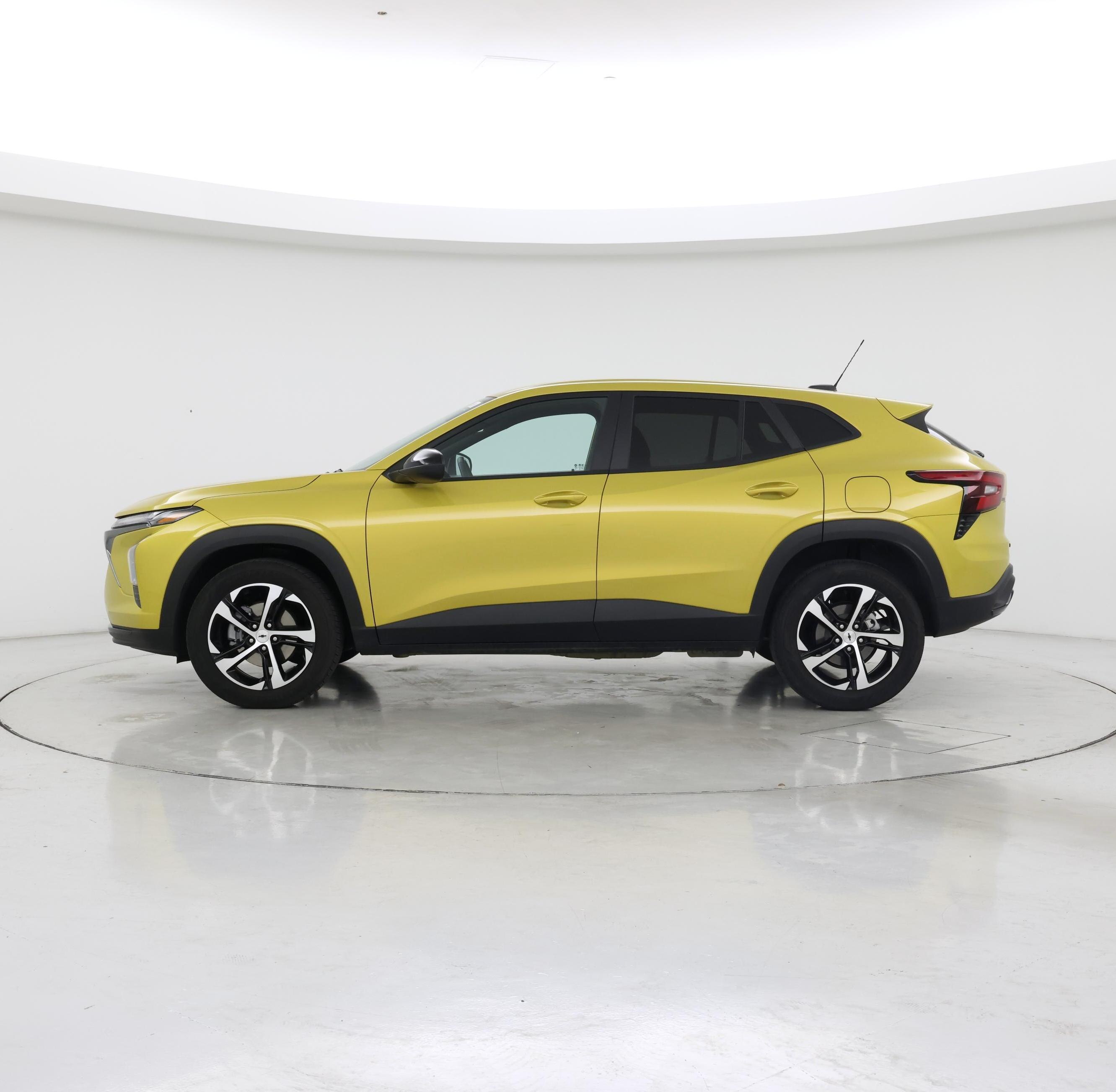 Thumbnail: 2025 Chevrolet Trax - 3