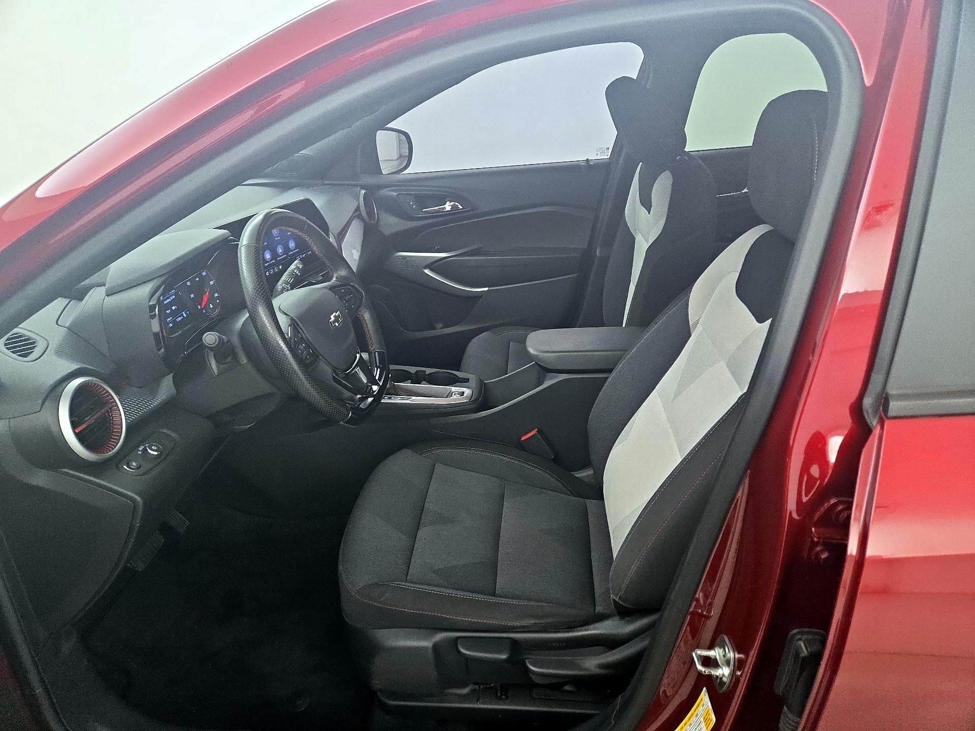 Thumbnail: 2024 Chevrolet Trax - 11