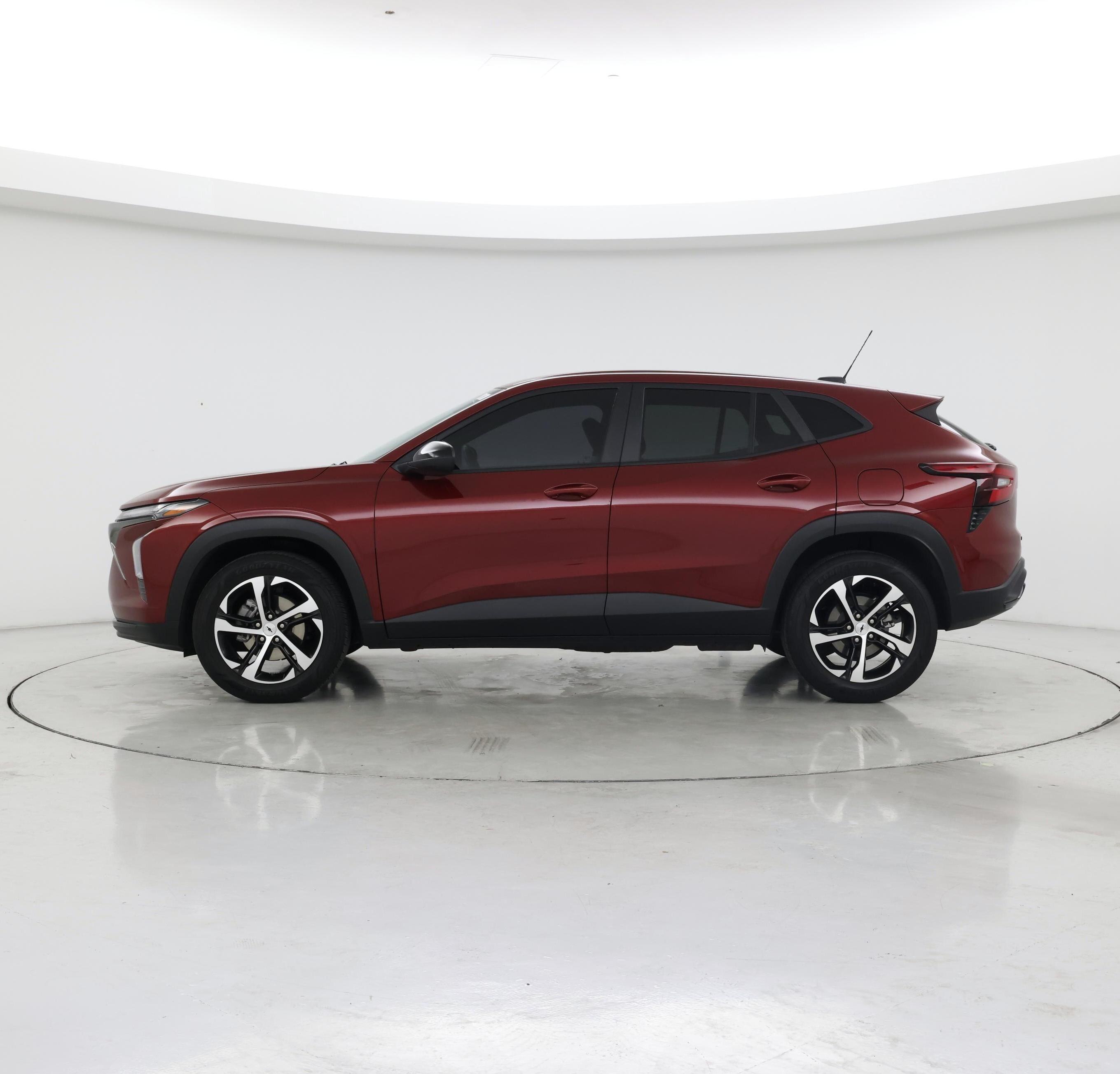 Thumbnail: 2024 Chevrolet Trax - 3