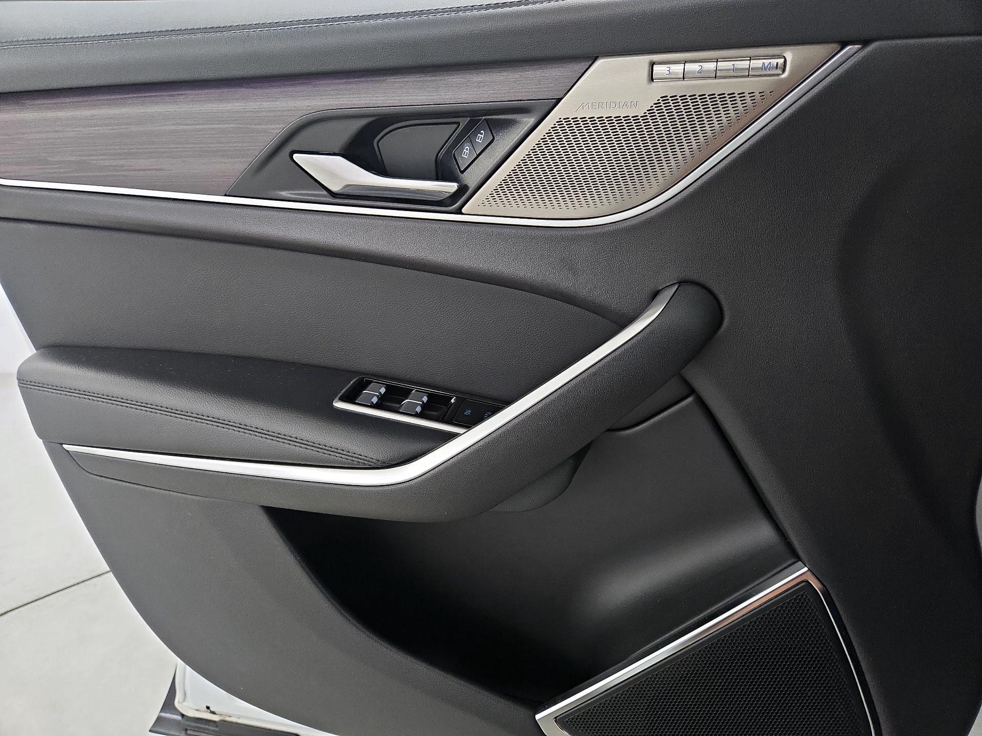 Thumbnail: 2023 Jaguar F-Pace - 12