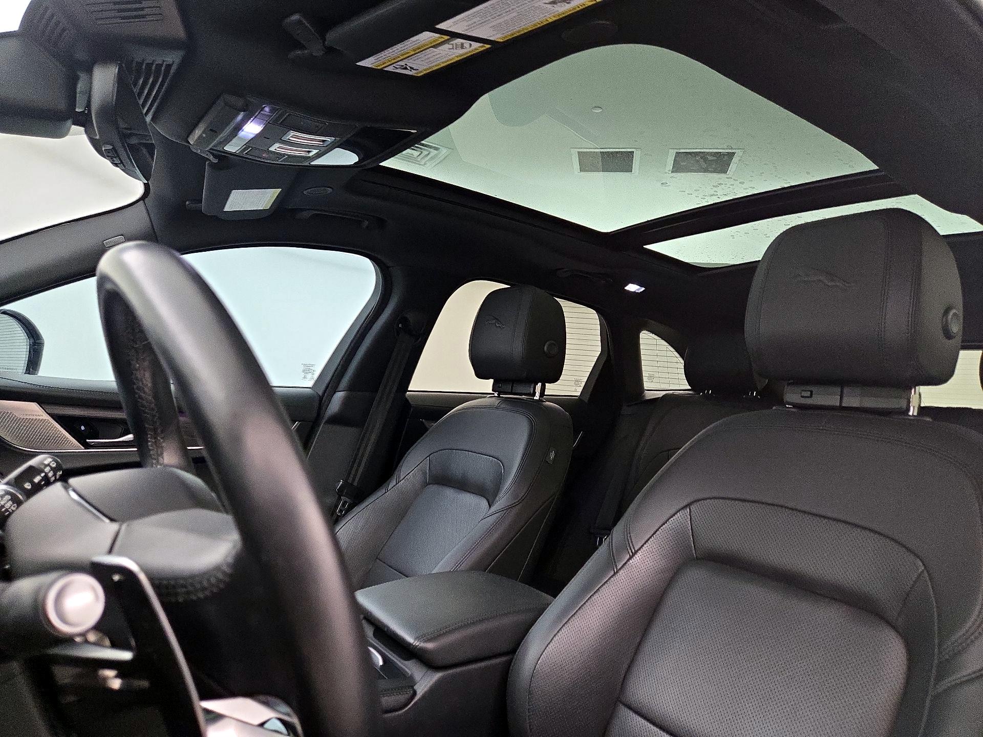 Thumbnail: 2023 Jaguar F-Pace - 20