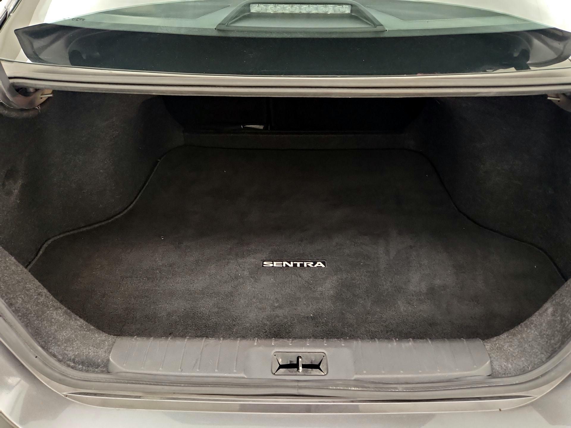 Thumbnail: 2020 Nissan Sentra - 20