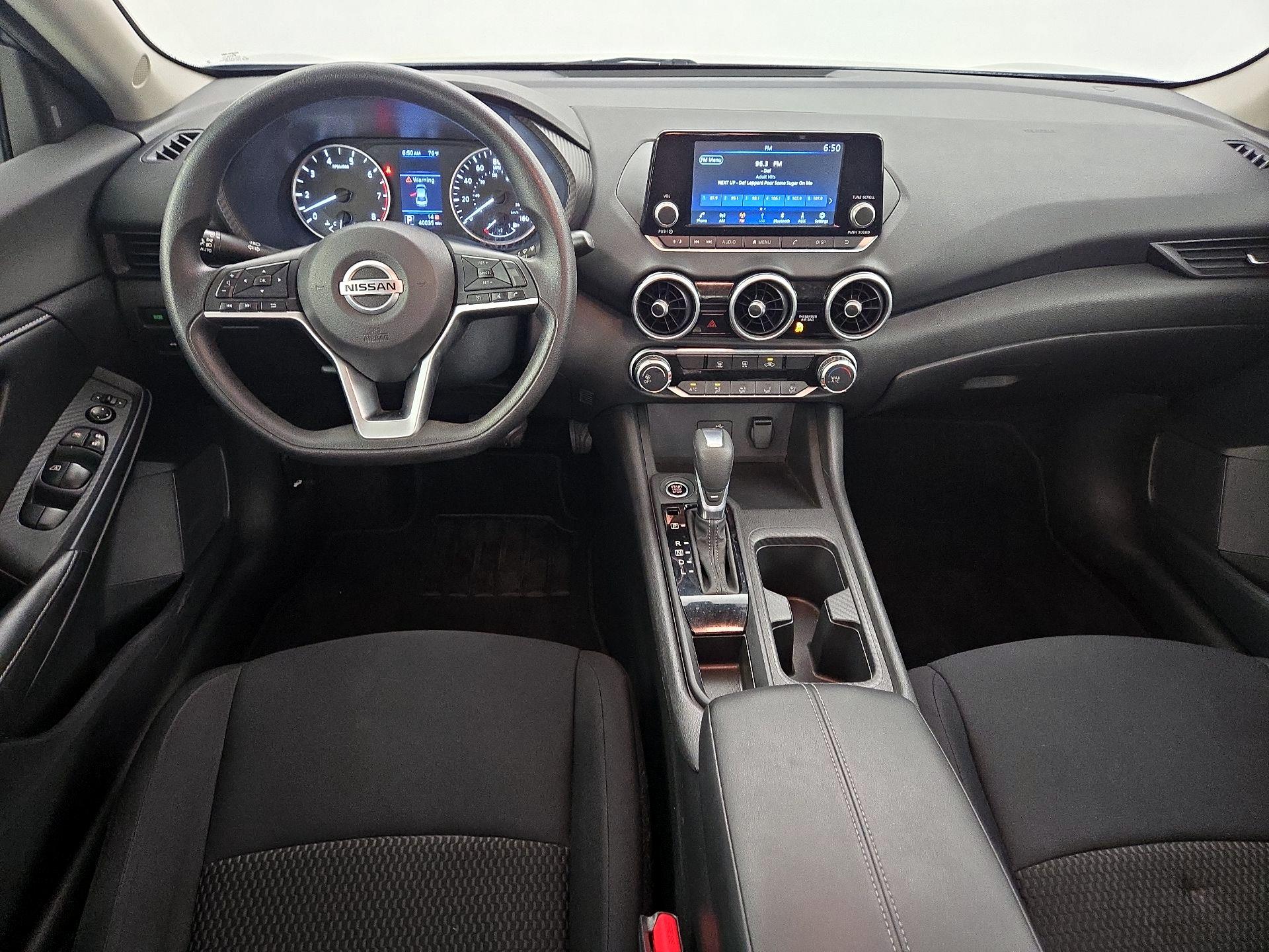 Thumbnail: 2022 Nissan Sentra - 9