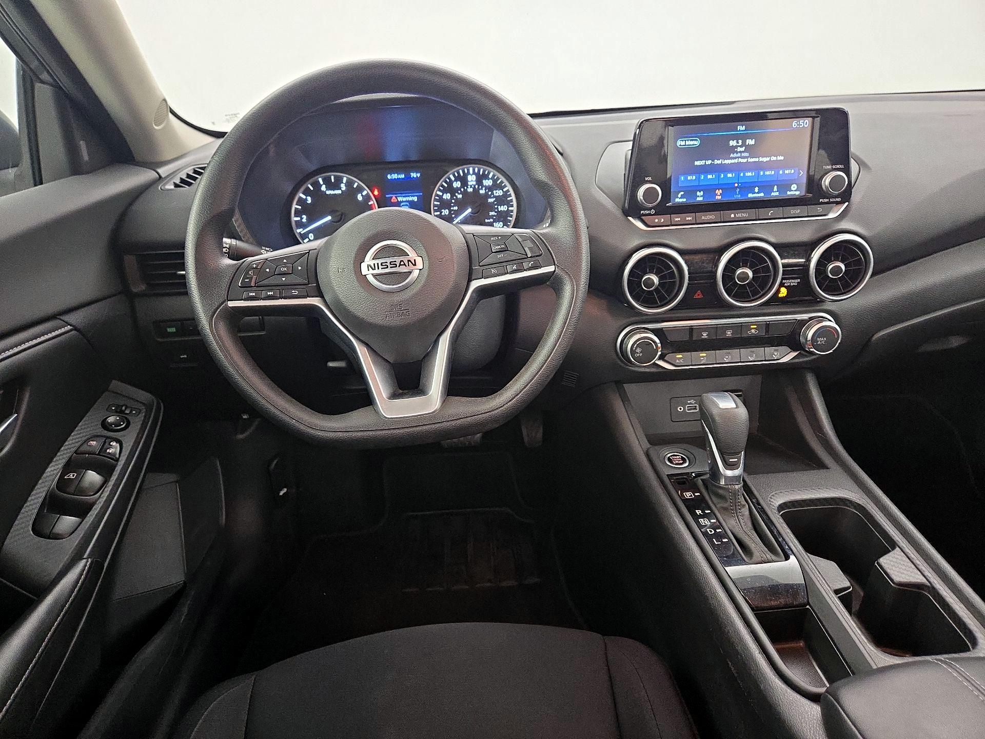 Thumbnail: 2022 Nissan Sentra - 10