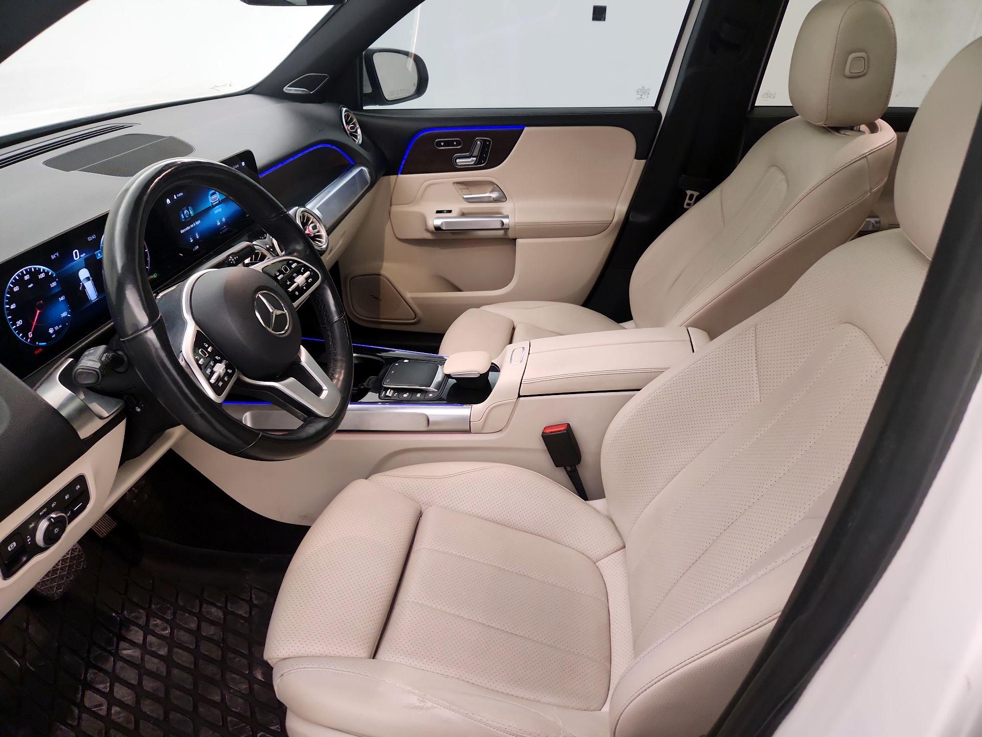 Thumbnail: 2021 Mercedes-Benz GLB - 11