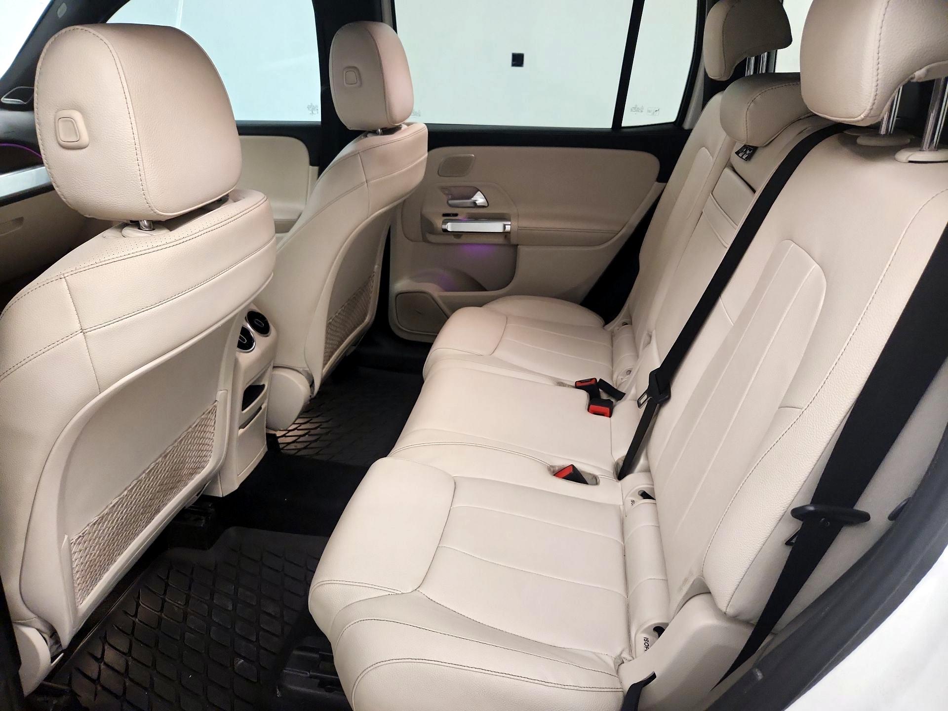 Thumbnail: 2021 Mercedes-Benz GLB - 19