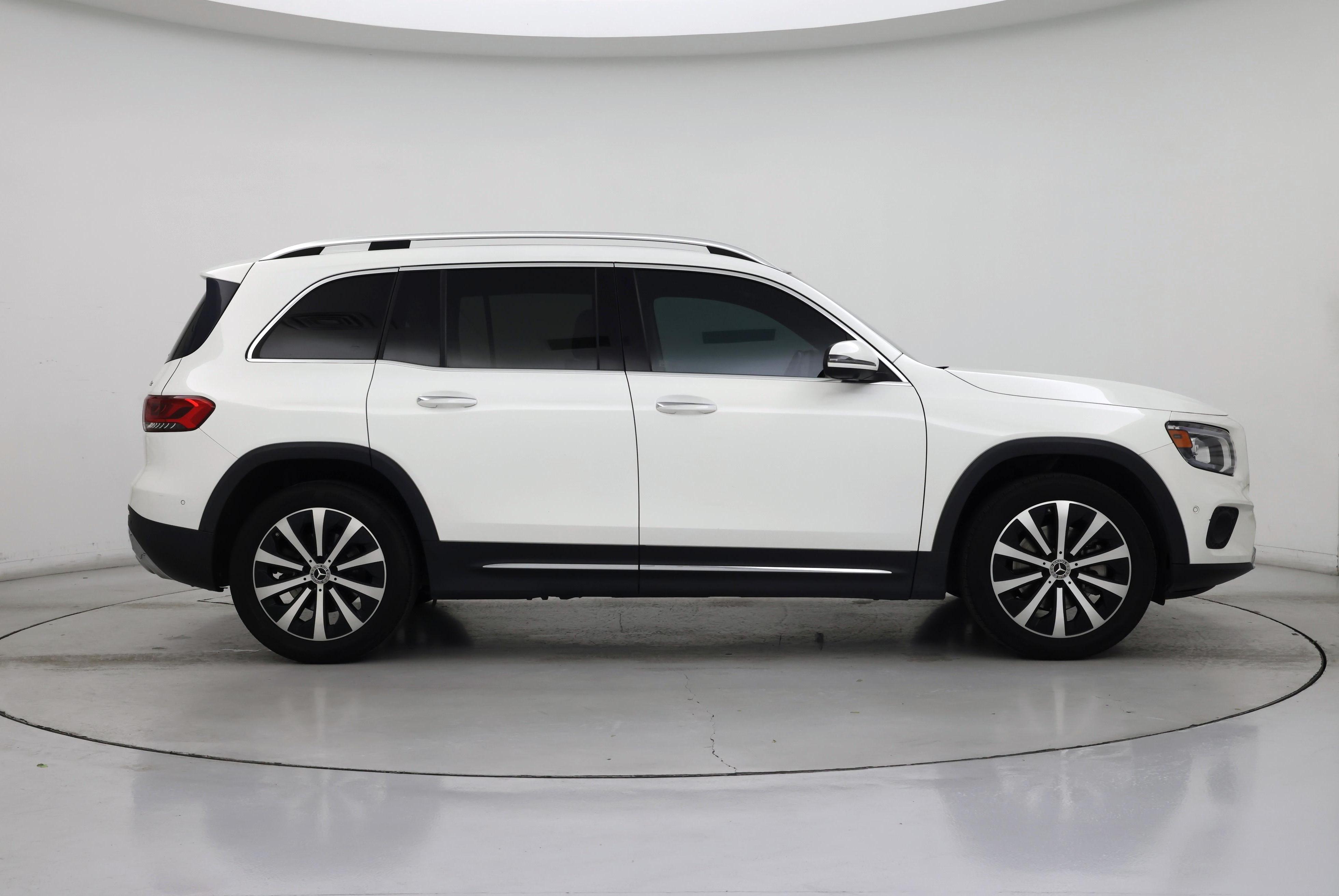 Thumbnail: 2021 Mercedes-Benz GLB - 7