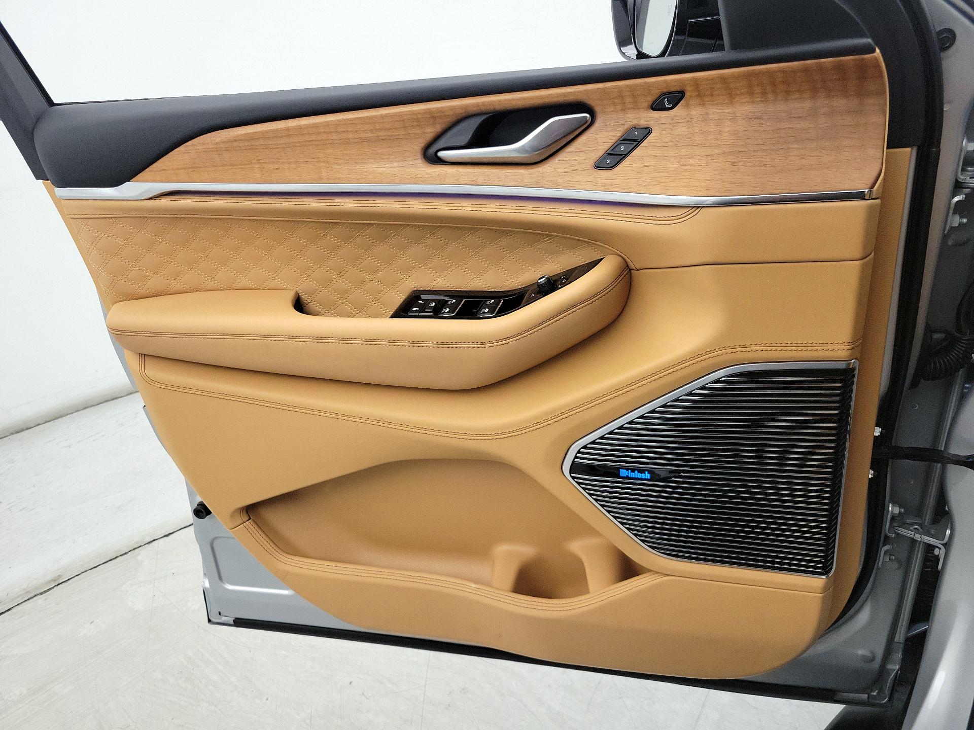 Thumbnail: 2021 Jeep Grand Cherokee L - 12