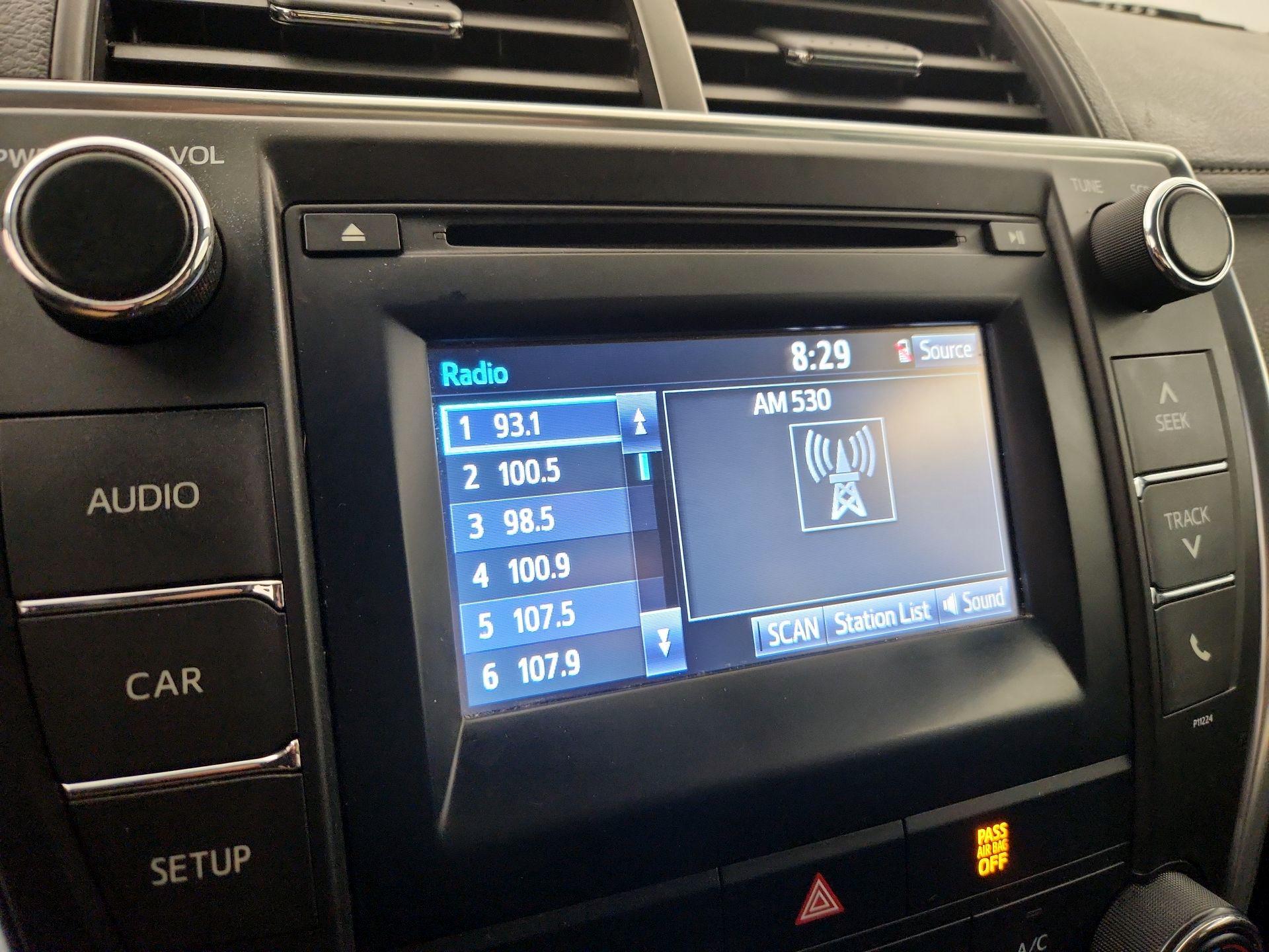 Thumbnail: 2016 Toyota Camry - 15