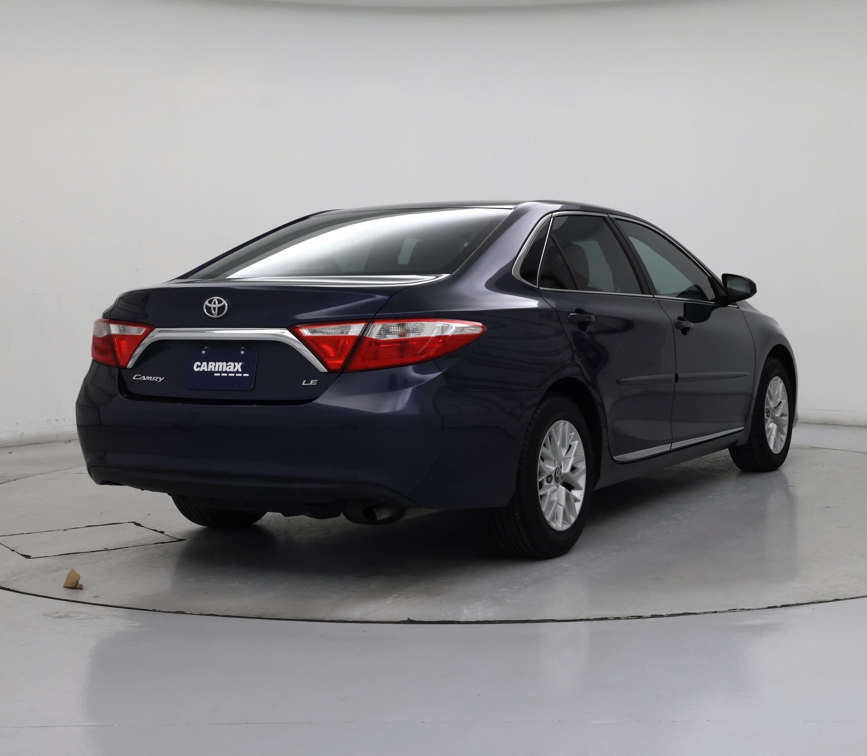 Thumbnail: 2016 Toyota Camry - 8