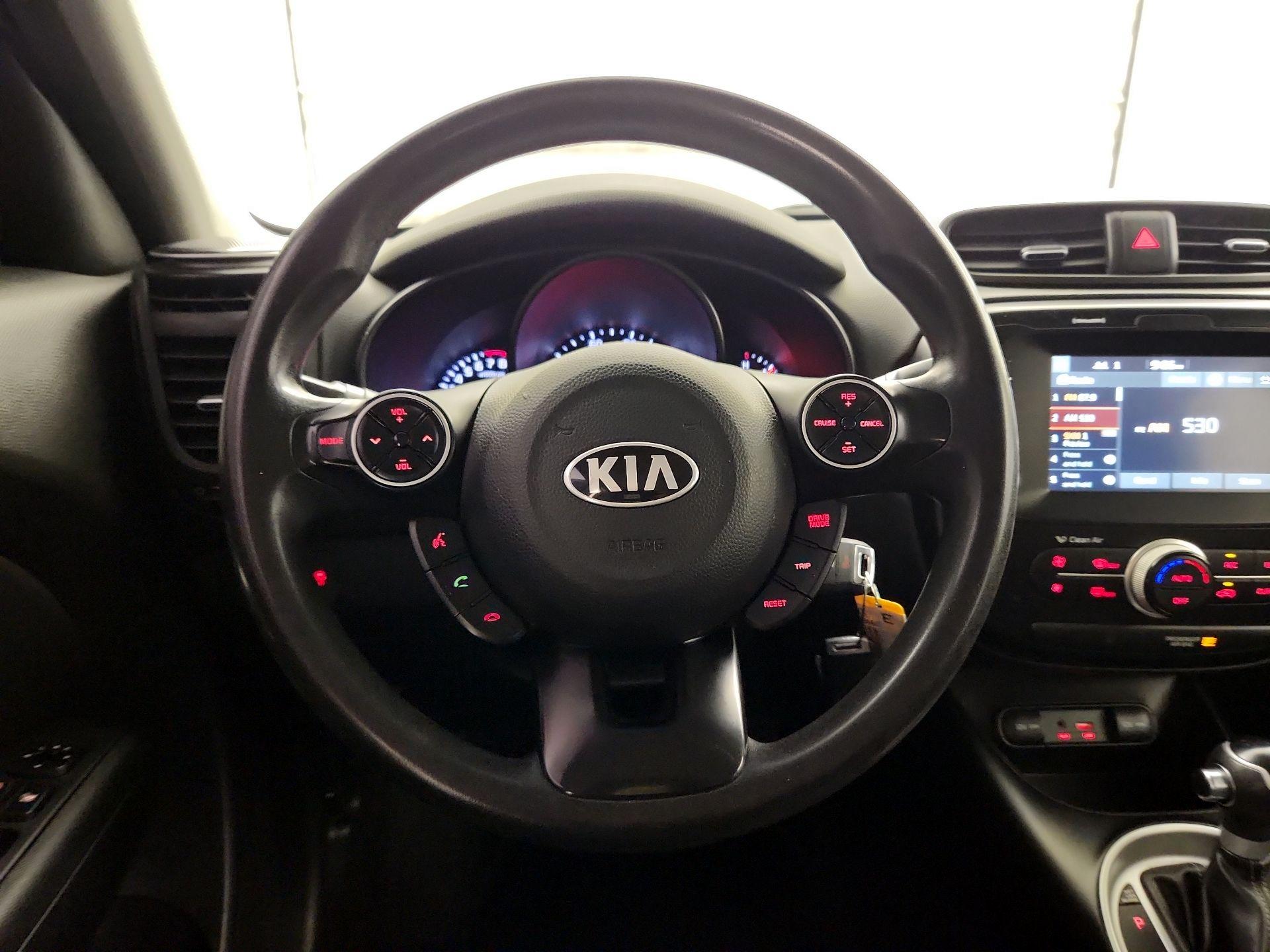 Thumbnail: 2018 Kia Soul - 10
