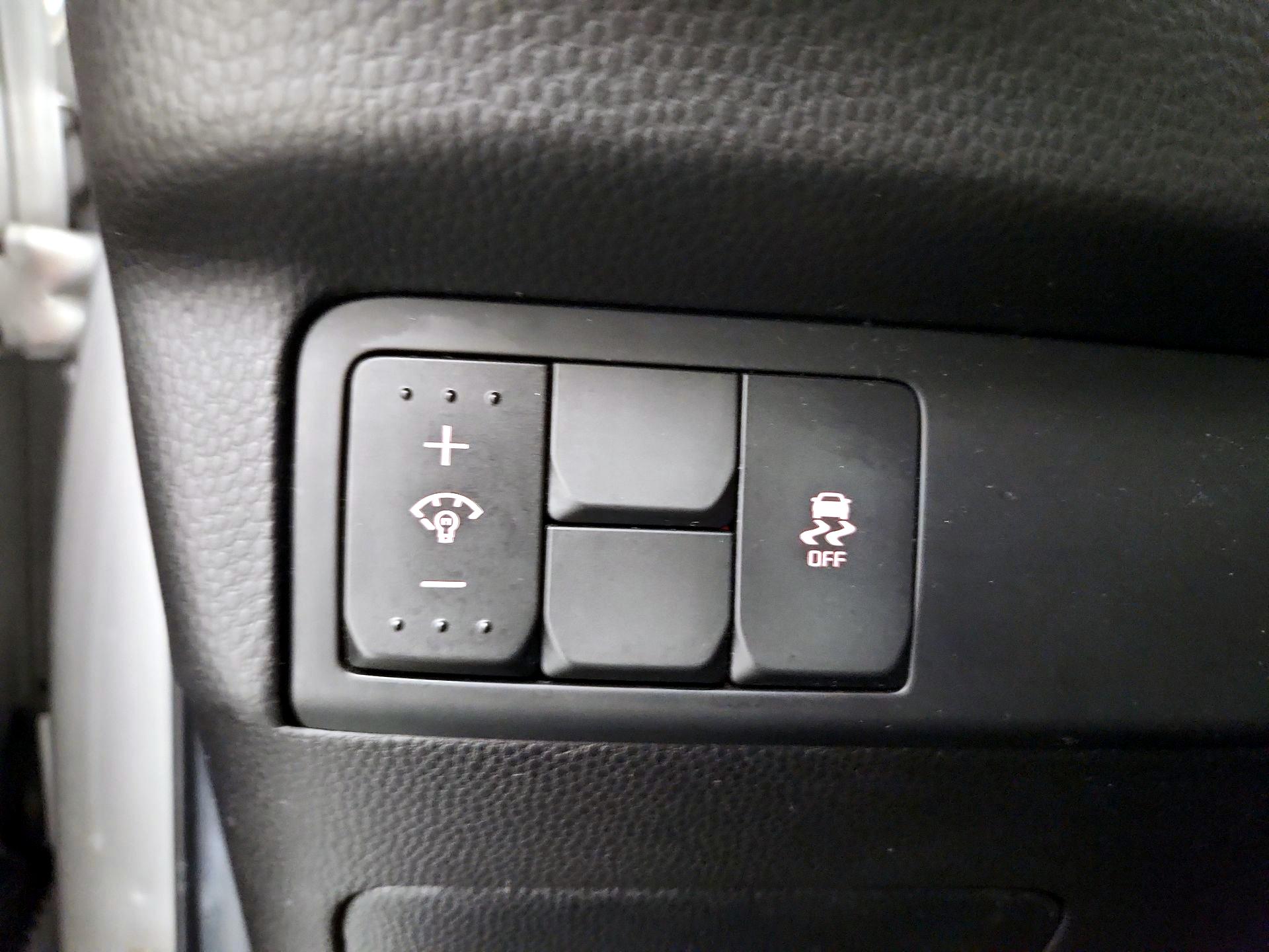 Thumbnail: 2018 Kia Soul - 13