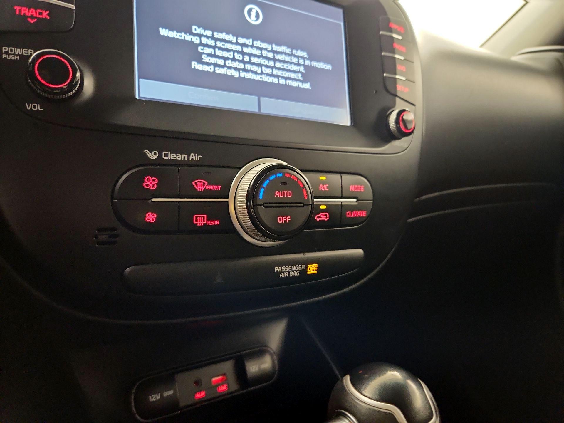 Thumbnail: 2018 Kia Soul - 16