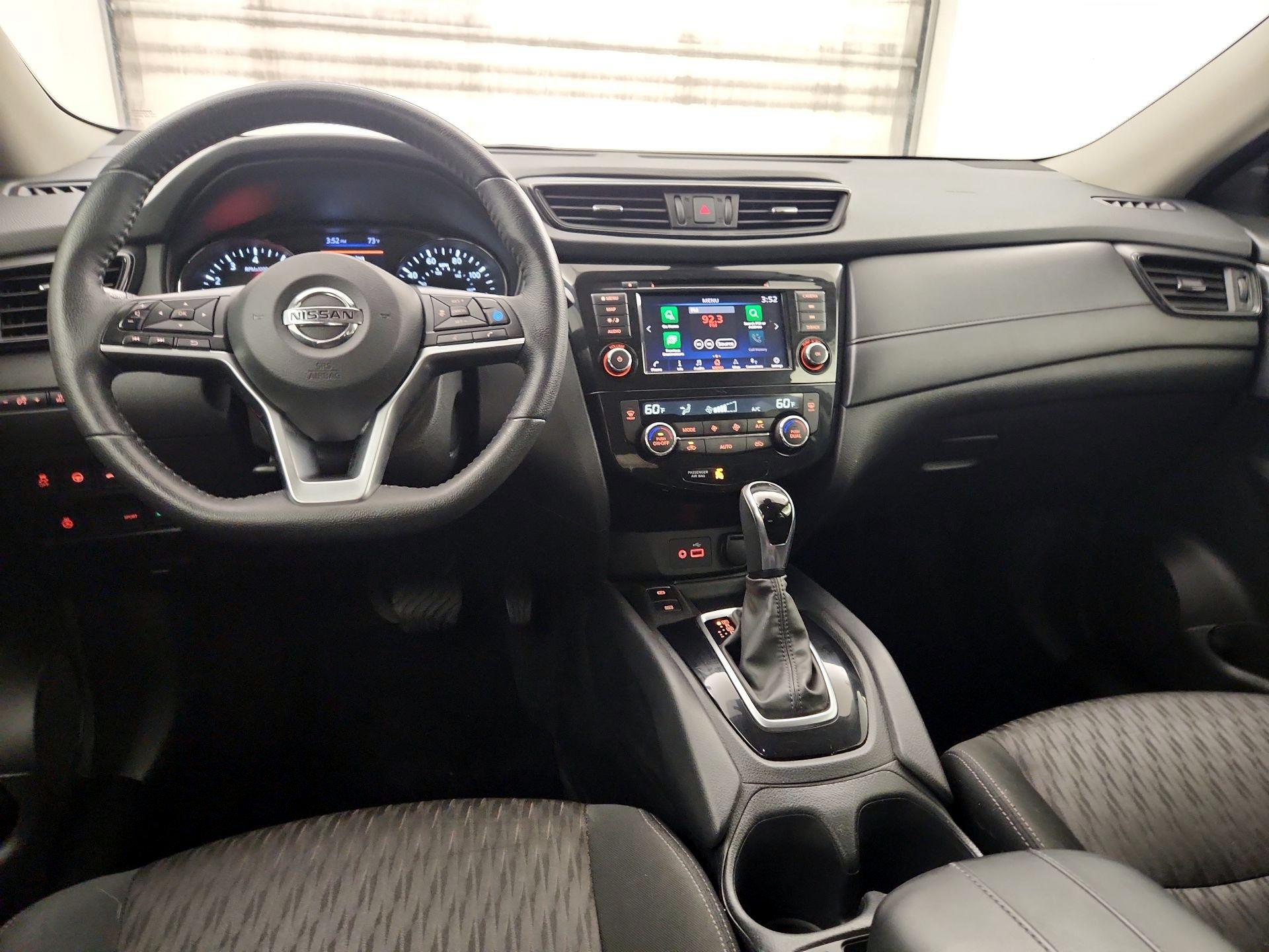 Thumbnail: 2020 Nissan Rogue - 9