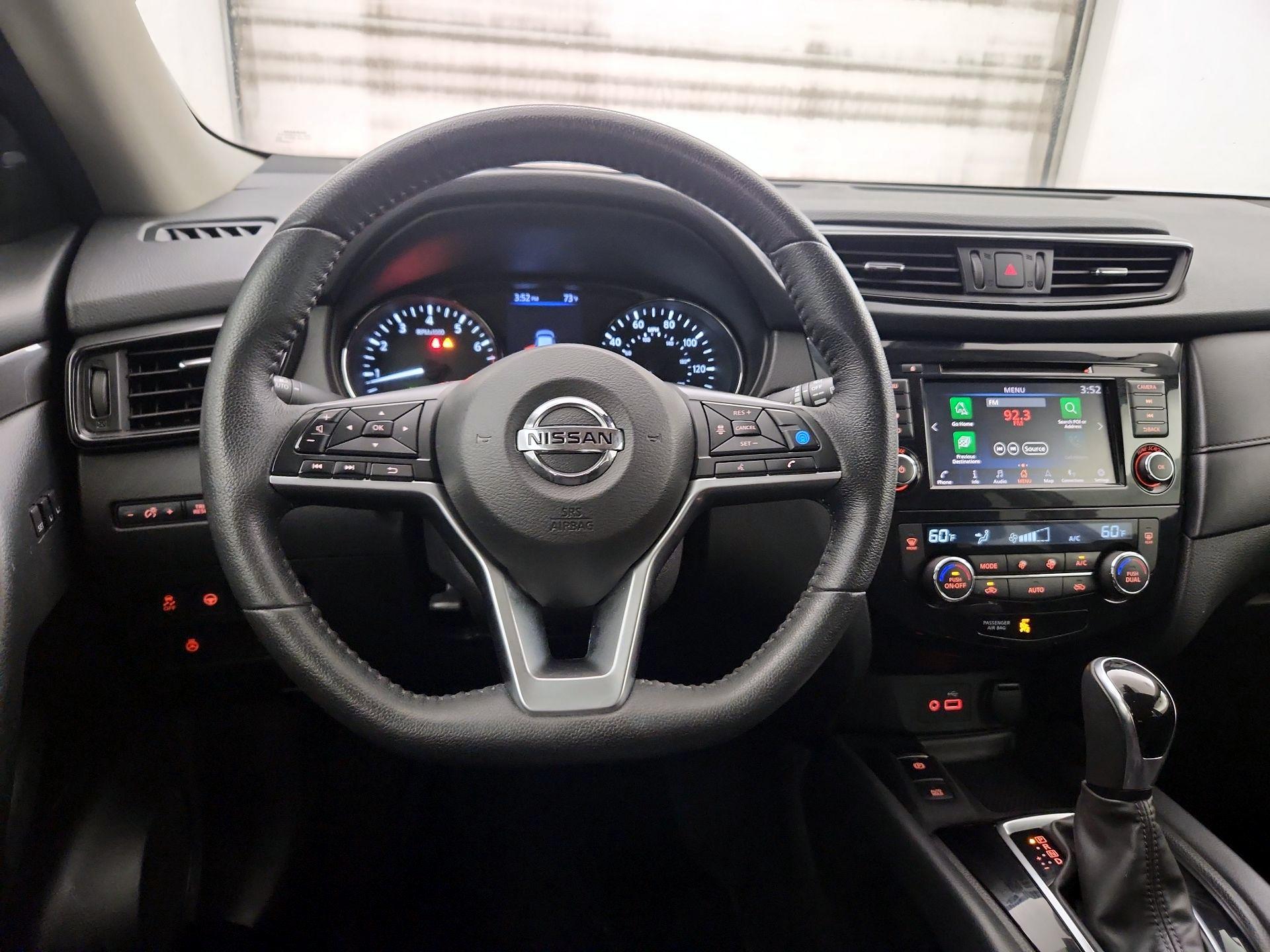 Thumbnail: 2020 Nissan Rogue - 10
