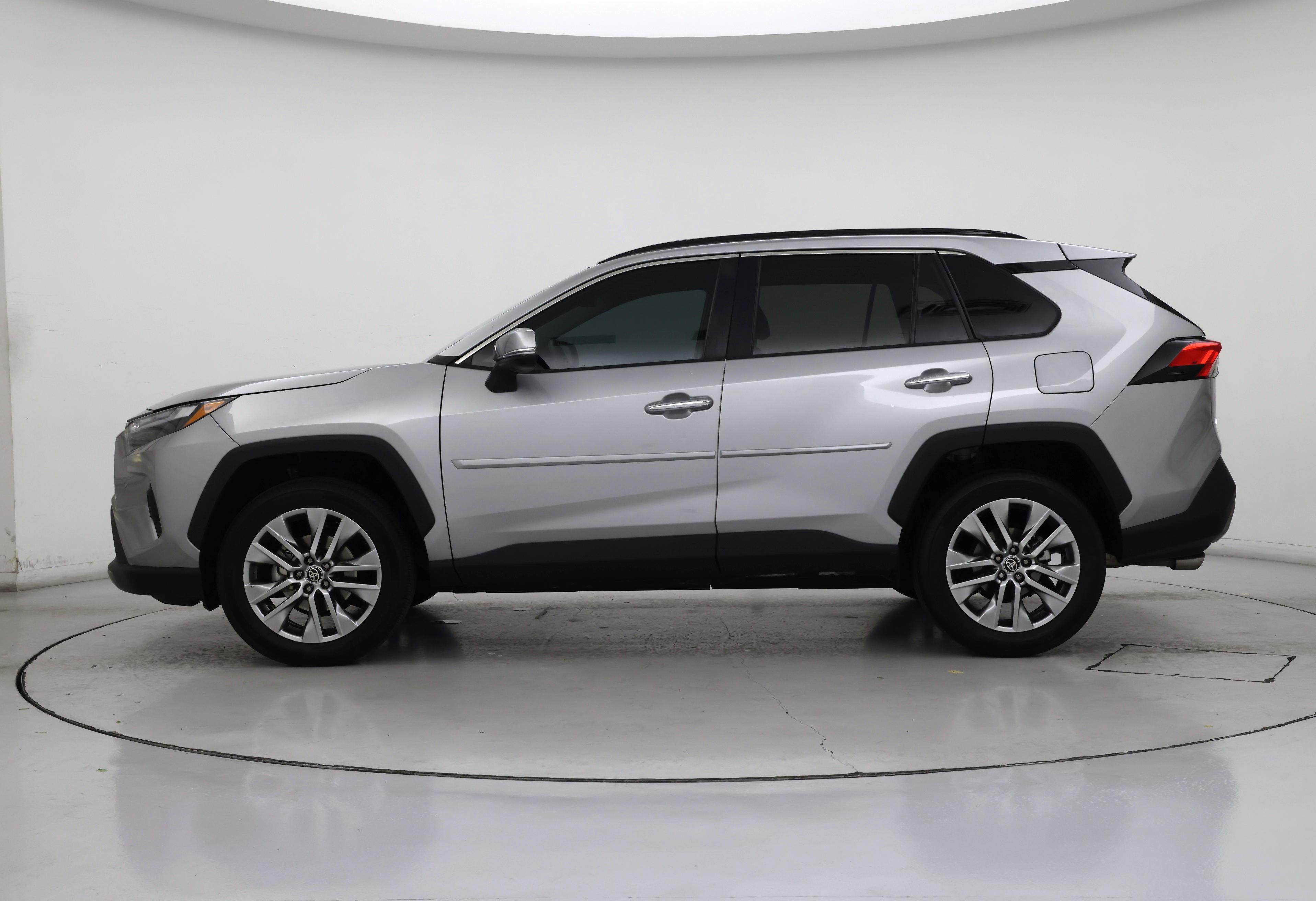 Thumbnail: 2023 Toyota RAV4 - 3