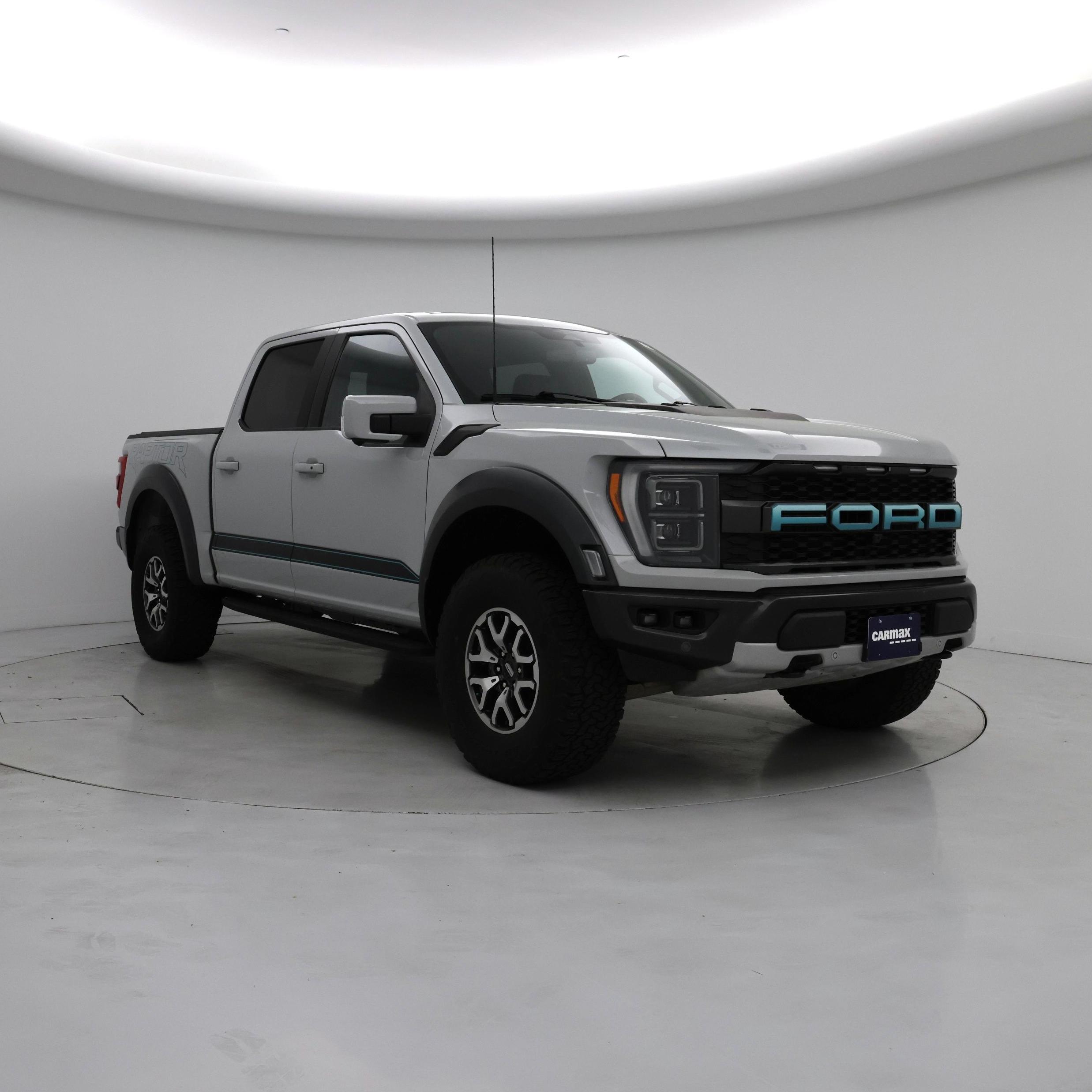 Gray 2023 Ford F-150 Raptor SuperCrew 4WD Pickup Truck Four-Wheel Drive Automatic