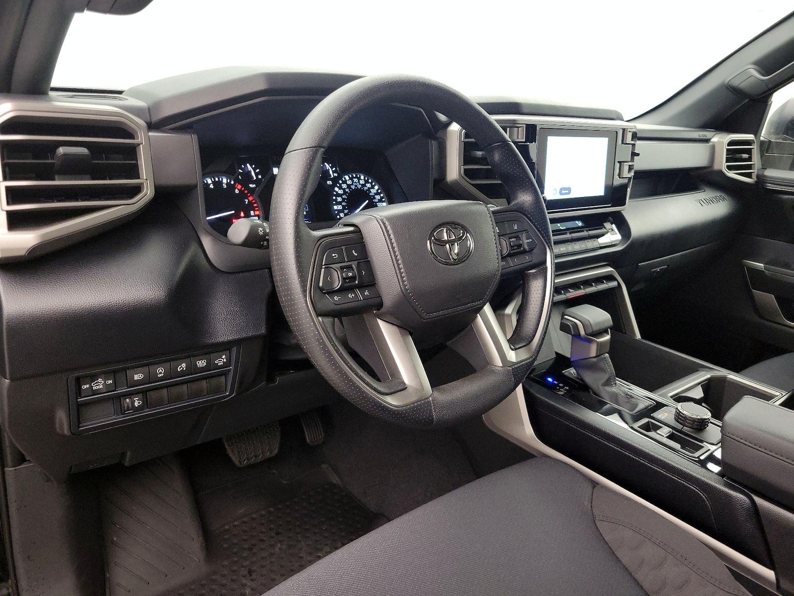 2026 Toyota Tundra SR5 - Photo 10