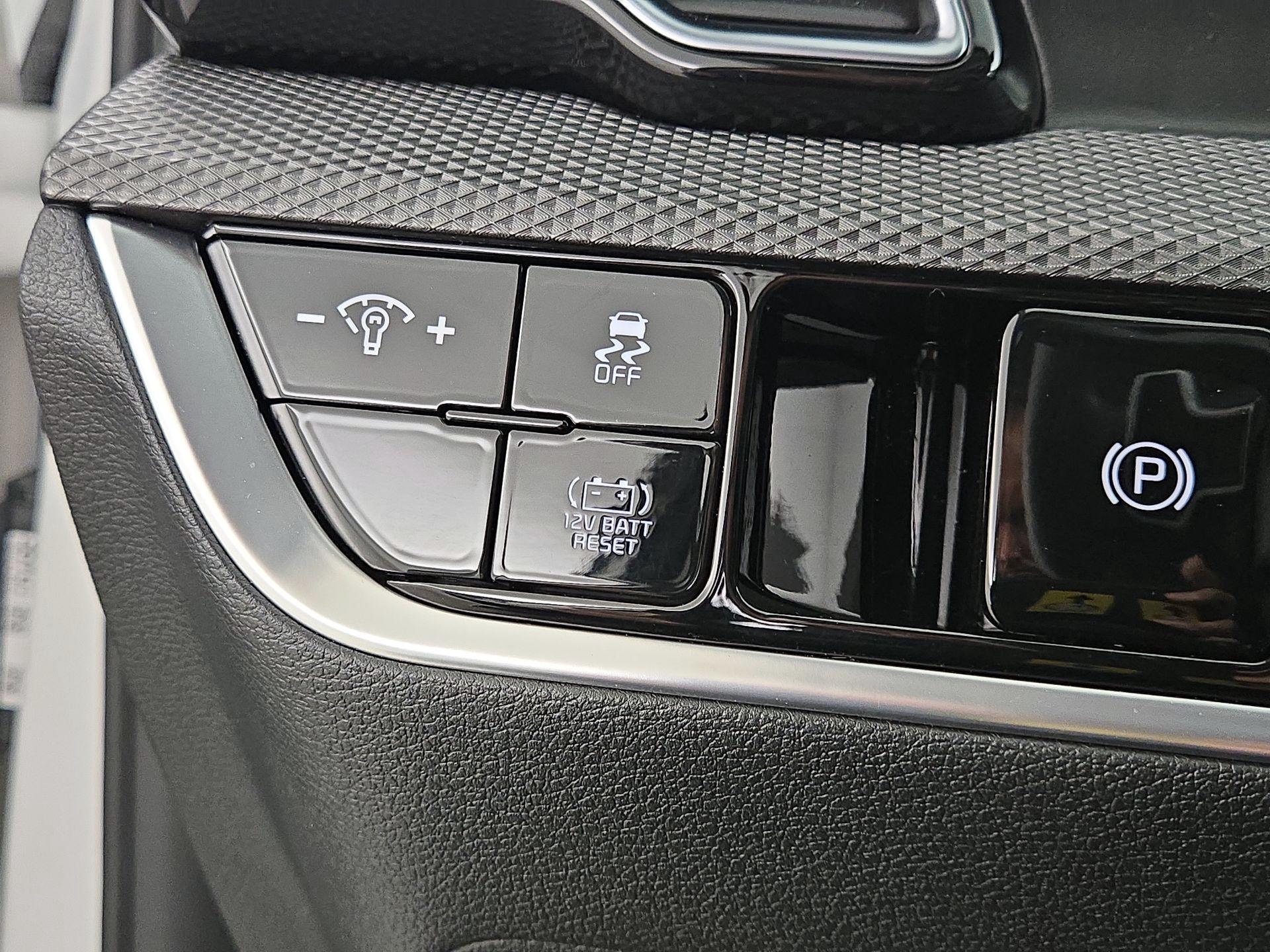 Thumbnail: 2024 Kia Sportage - 13
