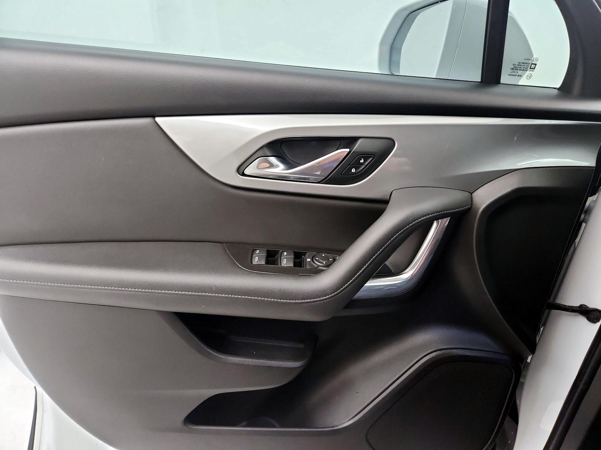 Thumbnail: 2020 Chevrolet Blazer - 12