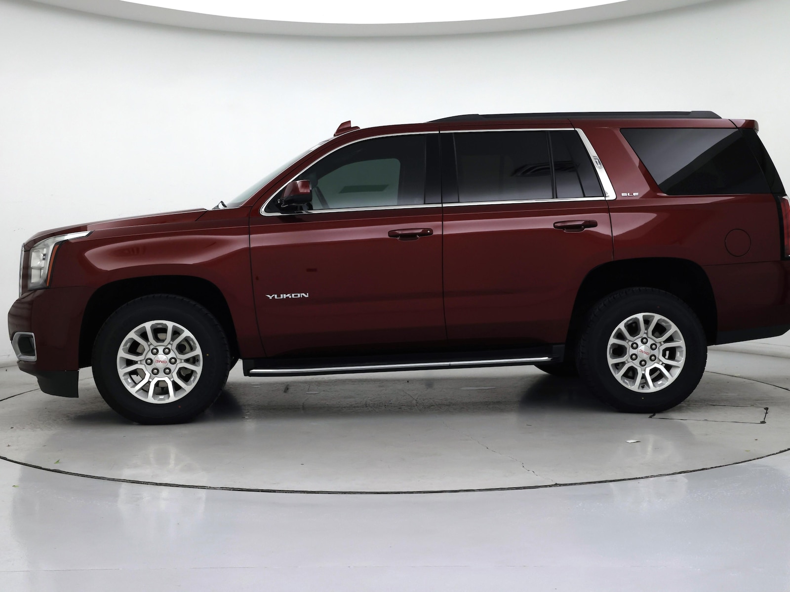 2019 GMC Yukon SLE - Photo 4