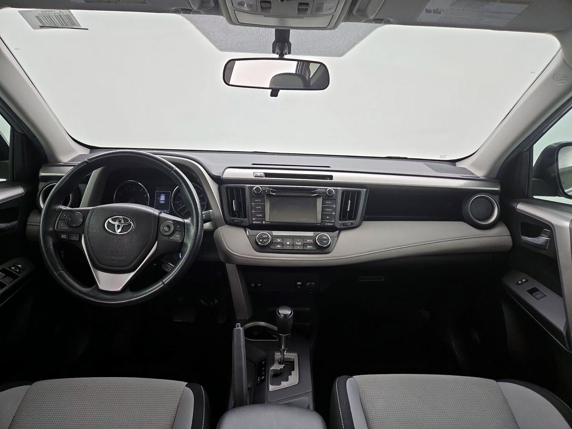 Thumbnail: 2016 Toyota RAV4 - 9