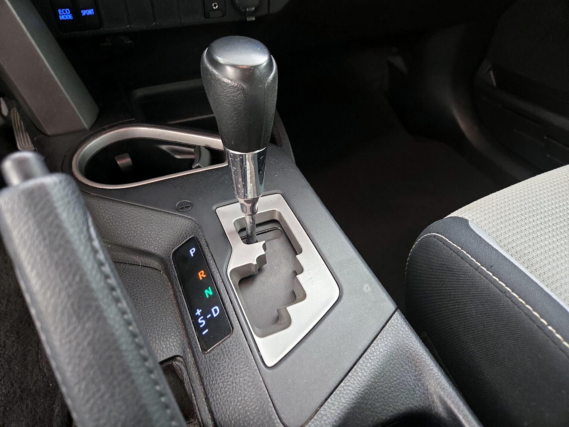 Thumbnail: 2016 Toyota RAV4 - 17