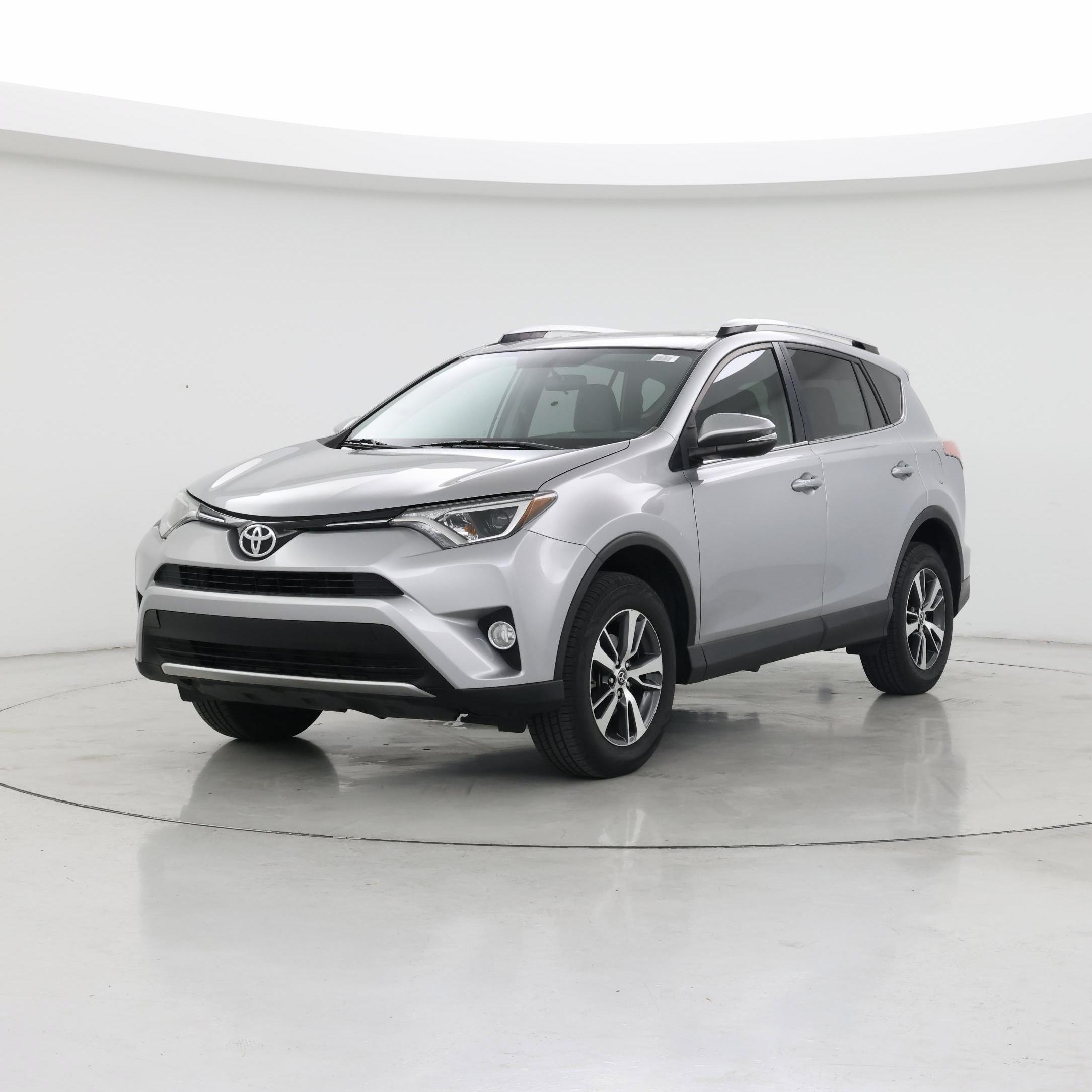 Thumbnail: 2016 Toyota RAV4 - 4