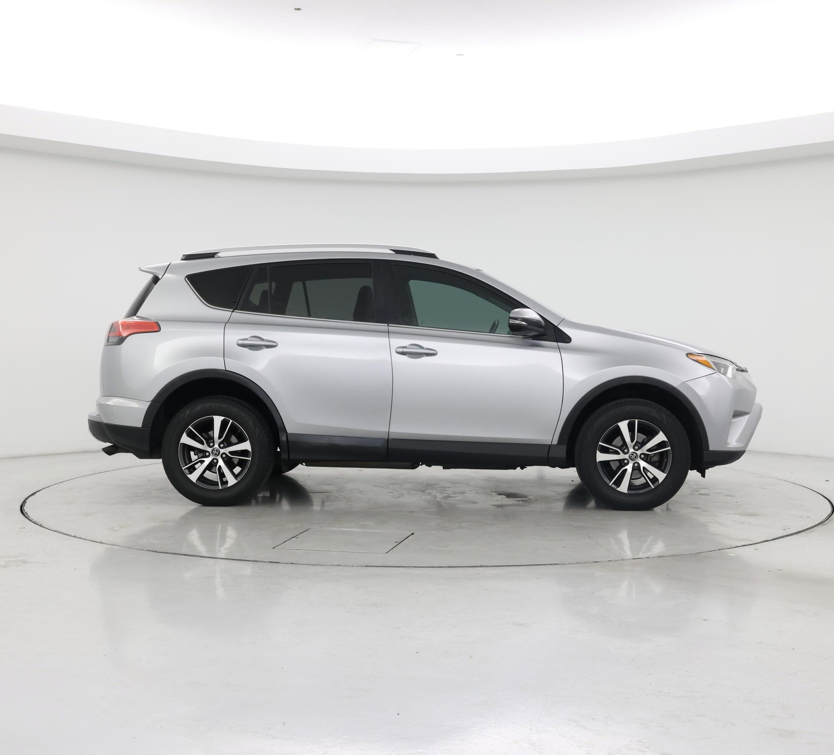 Thumbnail: 2016 Toyota RAV4 - 7