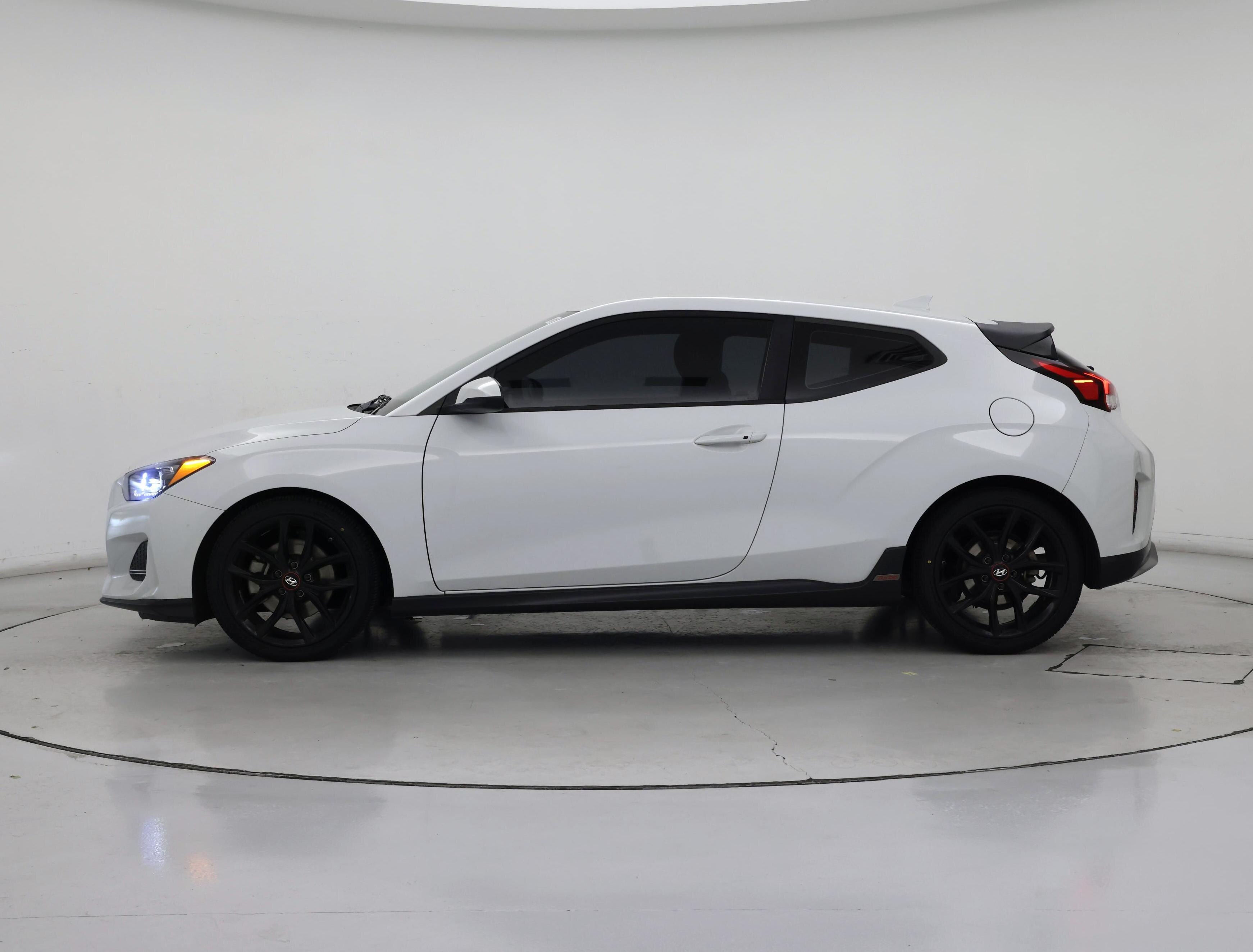 Thumbnail: 2019 Hyundai Veloster - 3