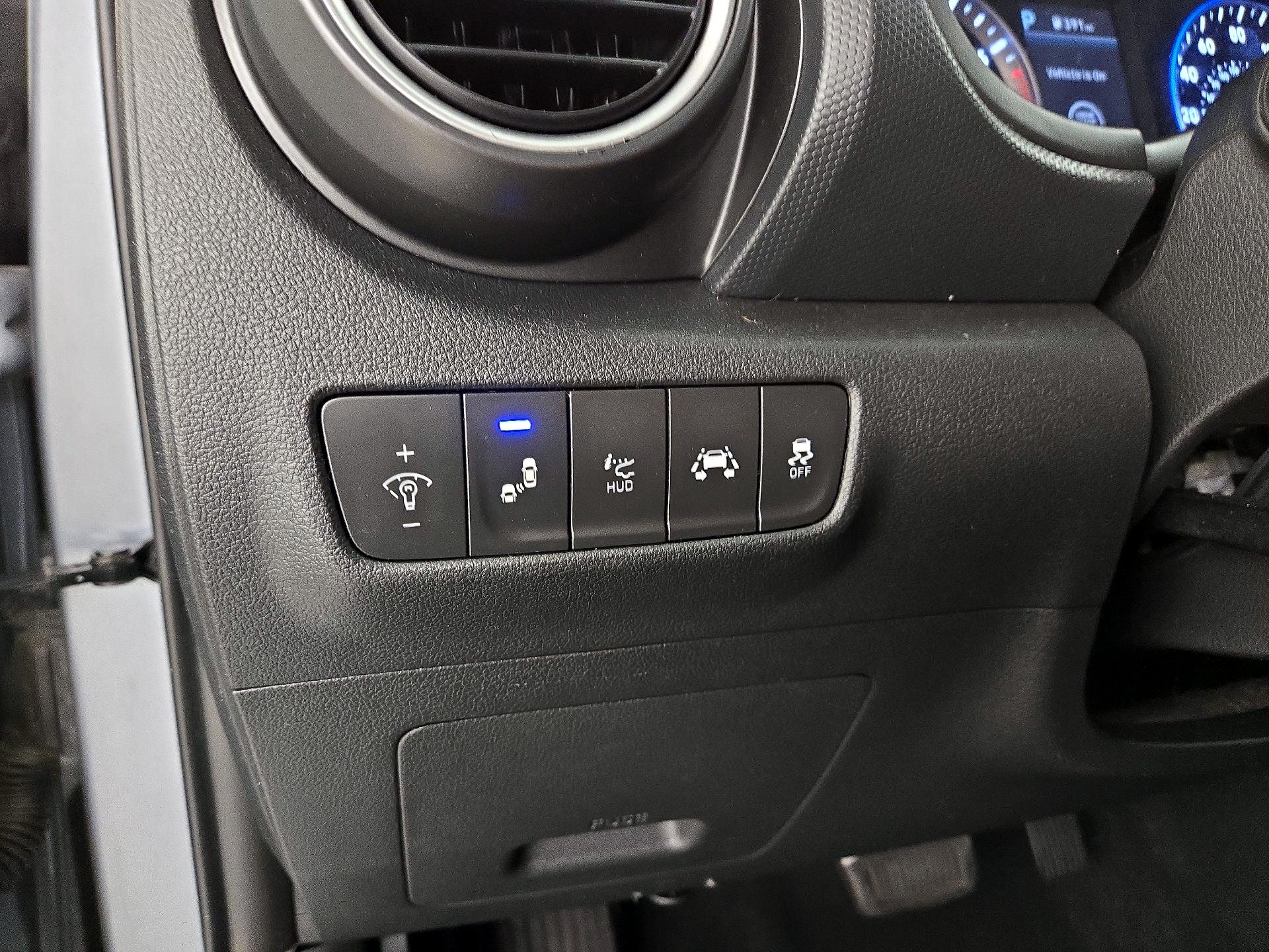 Thumbnail: 2021 Hyundai Kona - 13