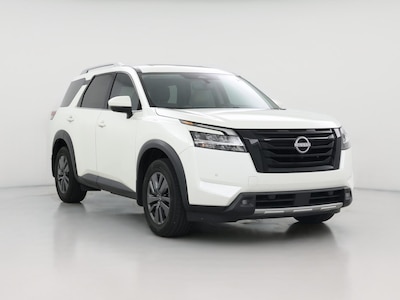2022 Nissan Pathfinder SL