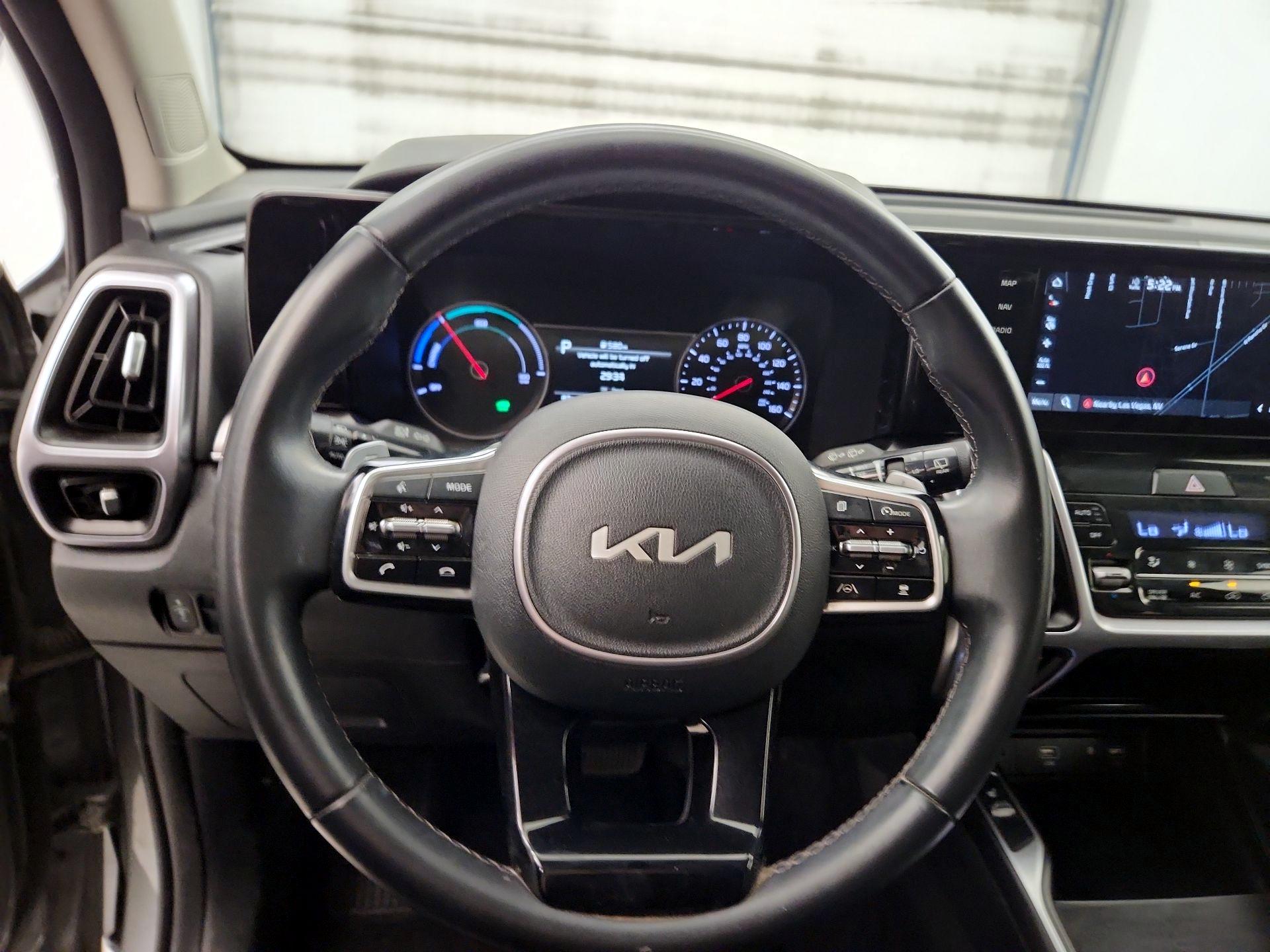 Thumbnail: 2023 Kia Sorento - 10