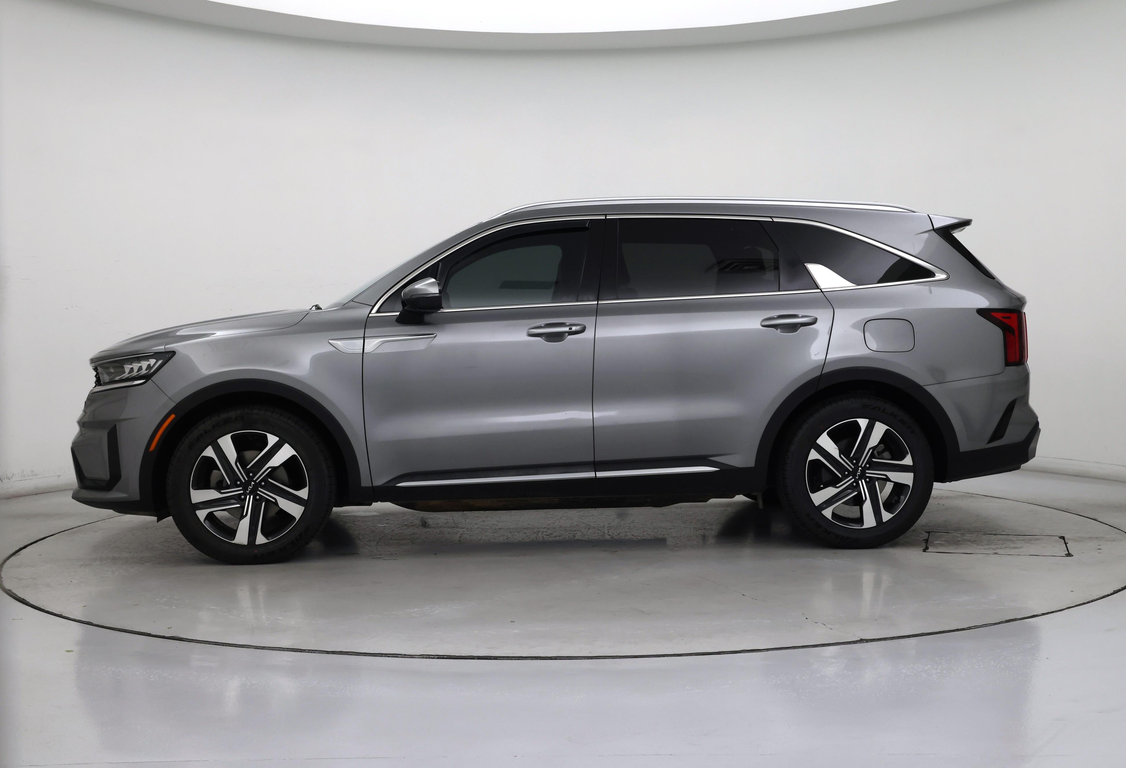Thumbnail: 2023 Kia Sorento - 3