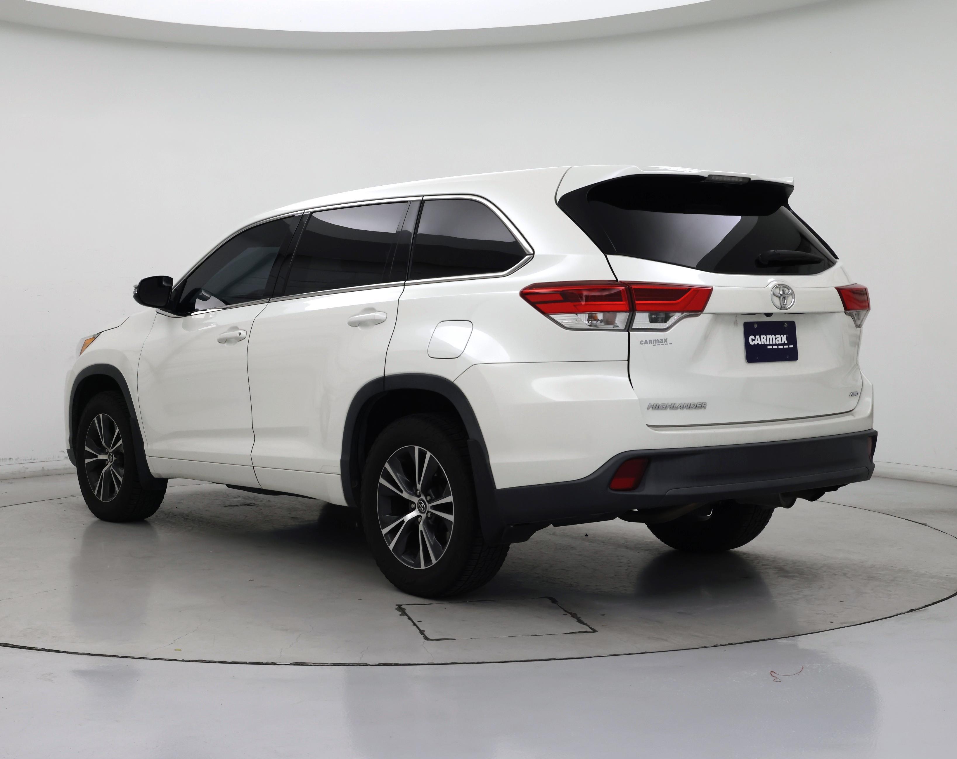 Thumbnail: 2017 Toyota Highlander - 2