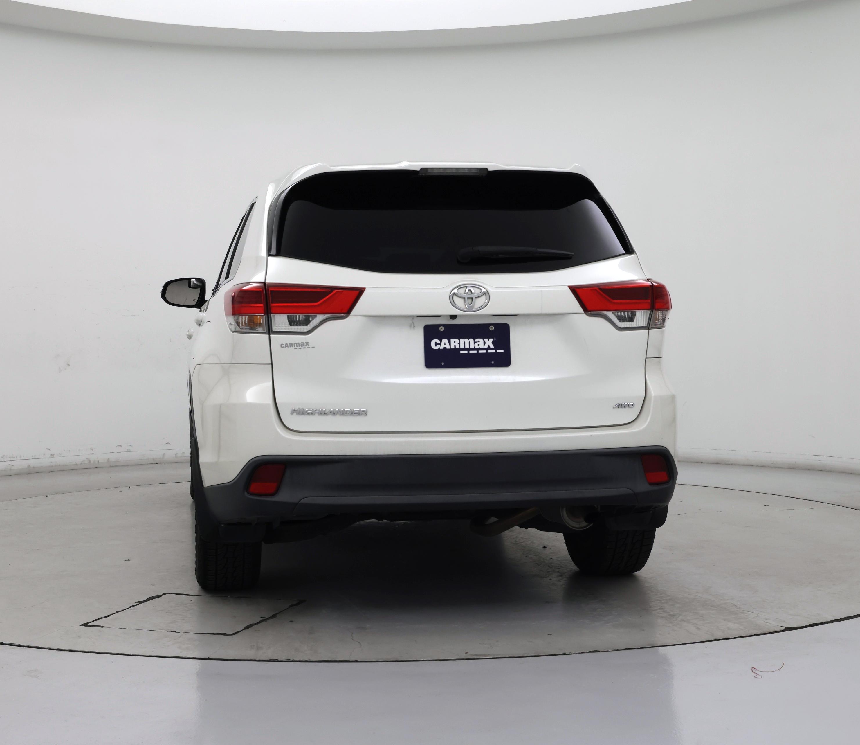 Thumbnail: 2017 Toyota Highlander - 6