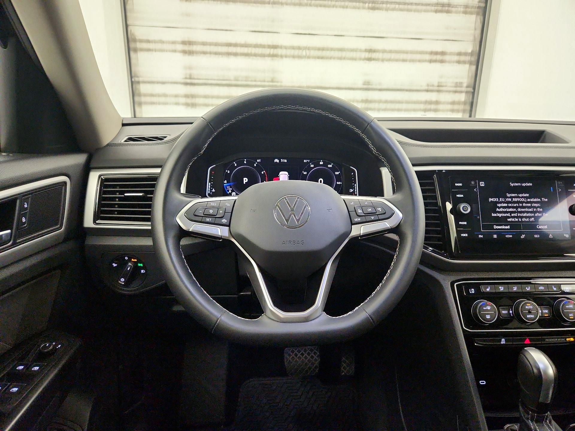 Thumbnail: 2022 Volkswagen Atlas - 10