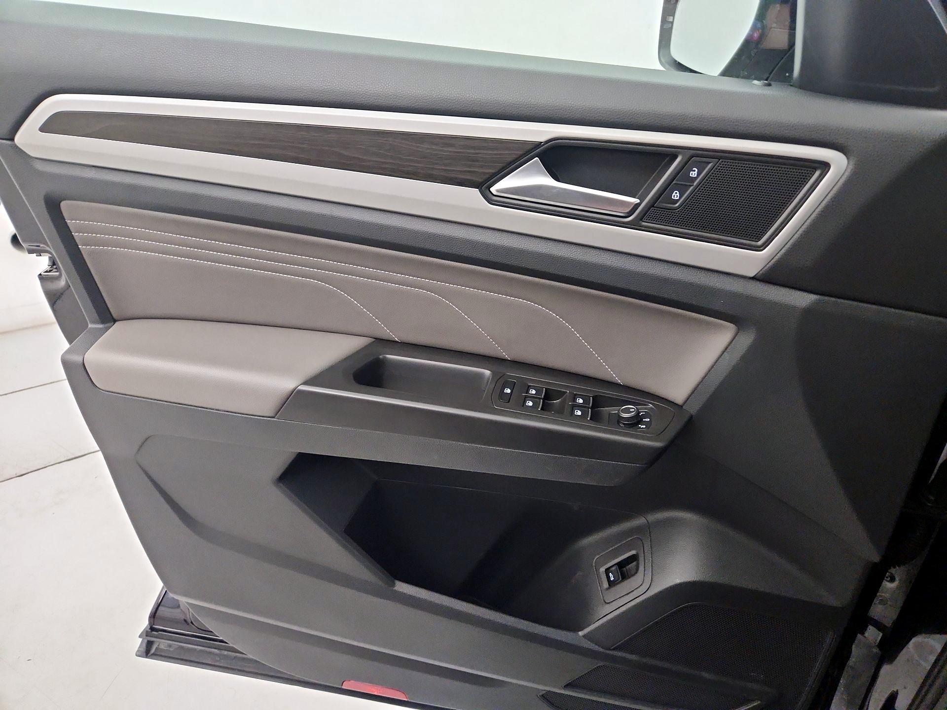 Thumbnail: 2022 Volkswagen Atlas - 12