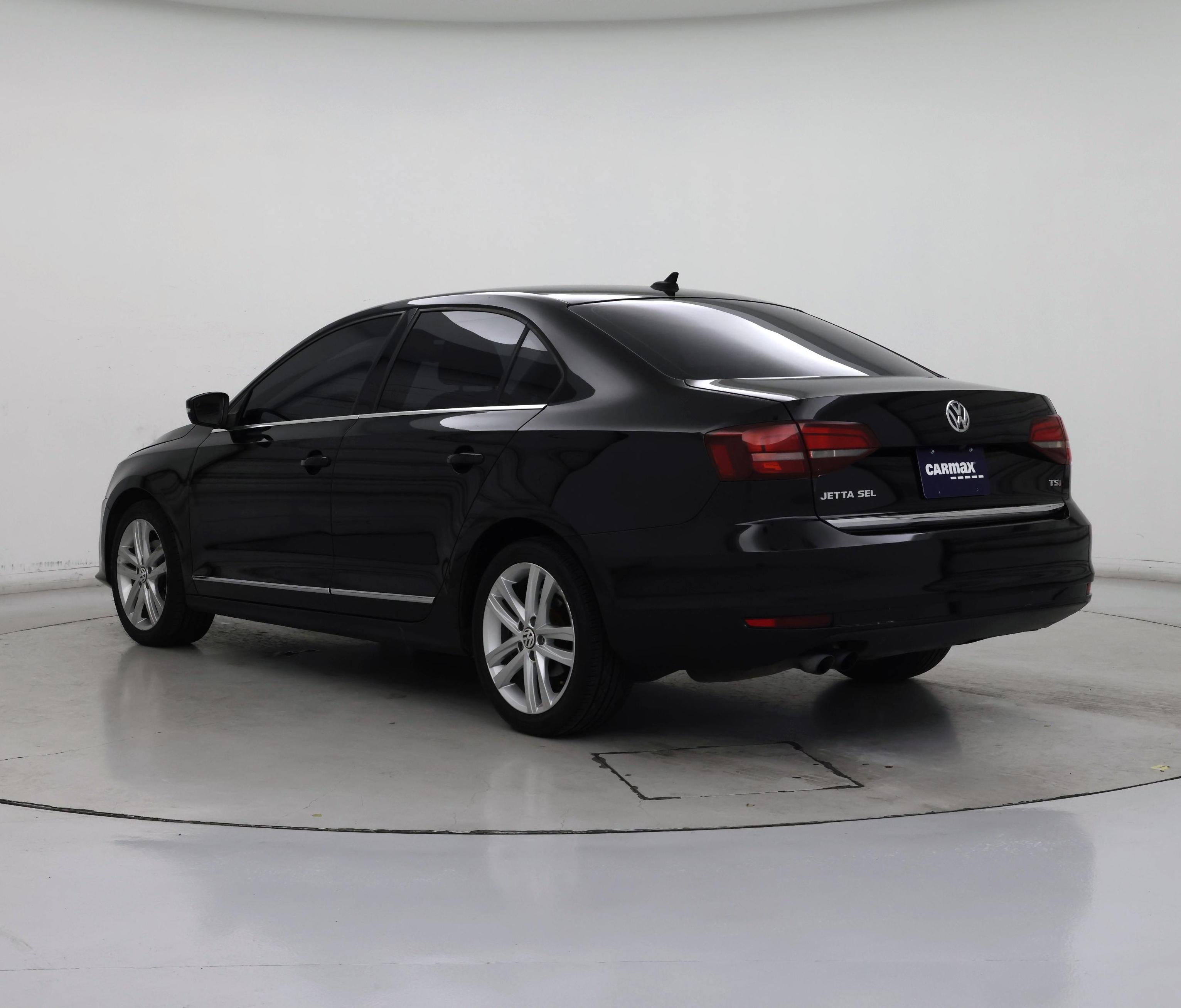 Thumbnail: 2017 Volkswagen Jetta - 2