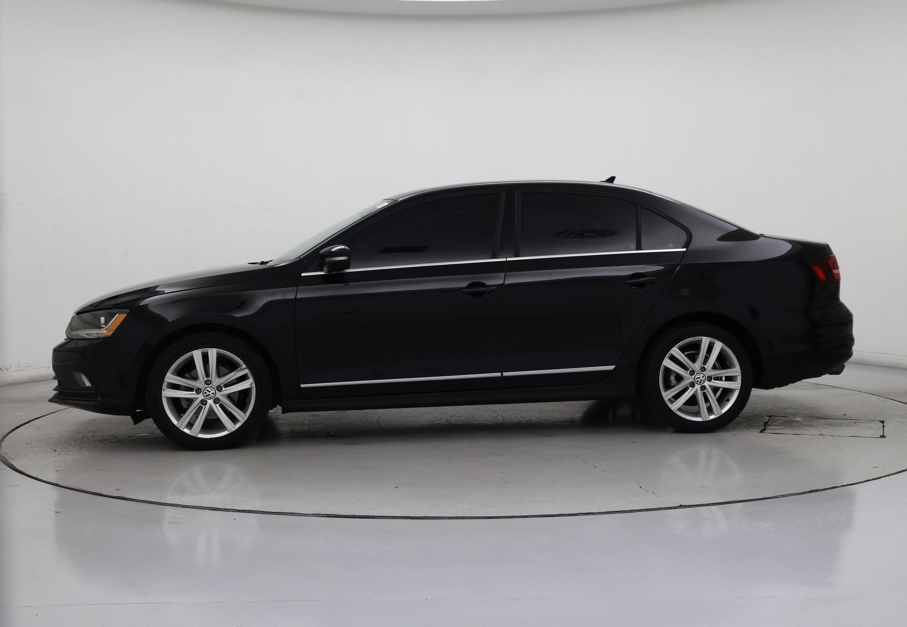 Thumbnail: 2017 Volkswagen Jetta - 3