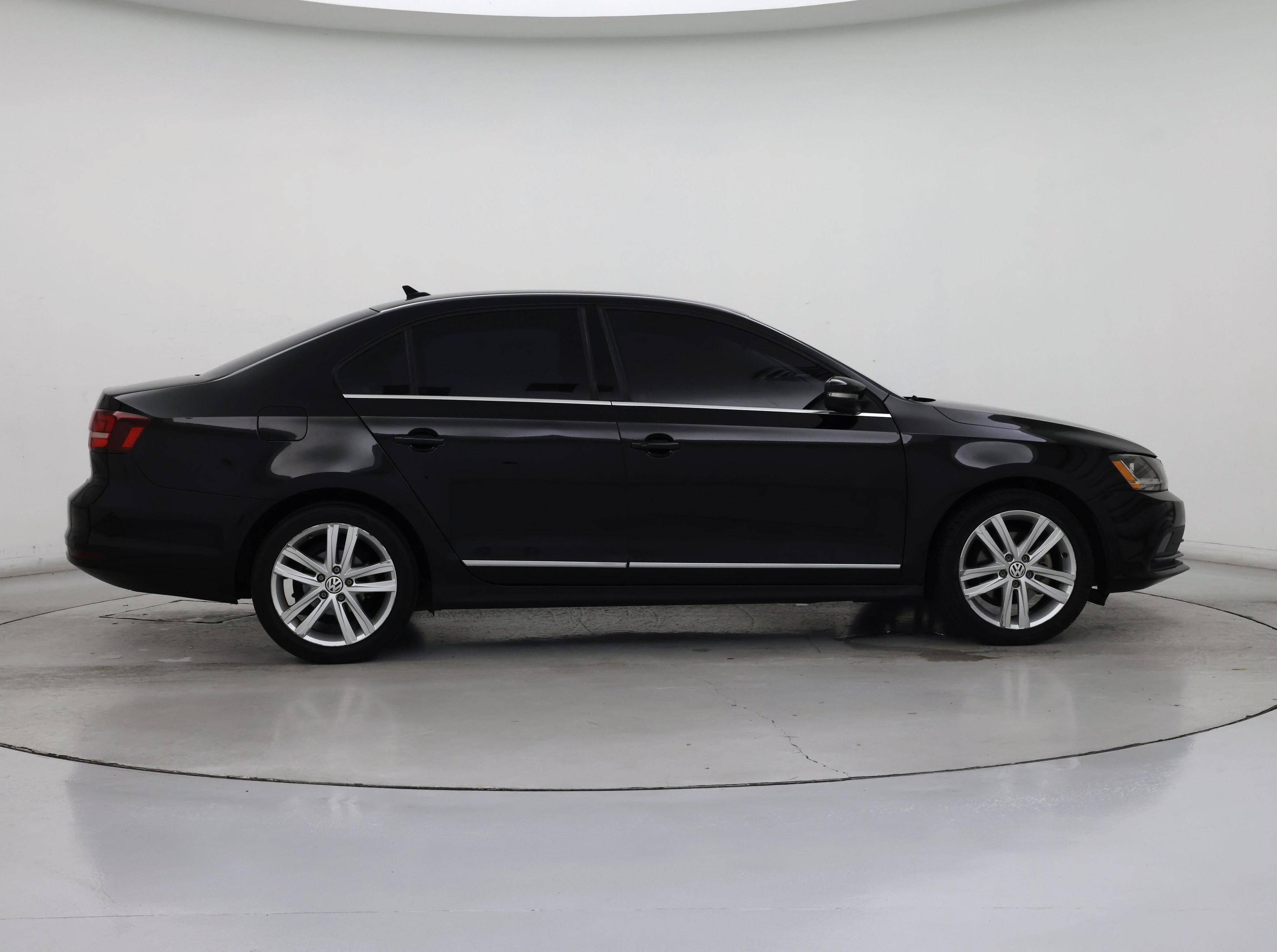 Thumbnail: 2017 Volkswagen Jetta - 7