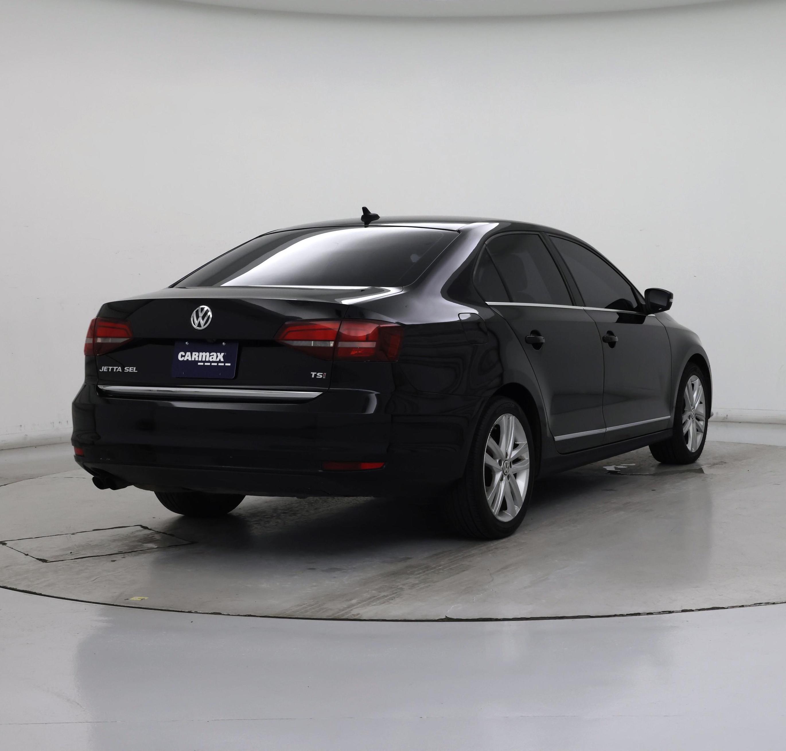 Thumbnail: 2017 Volkswagen Jetta - 8