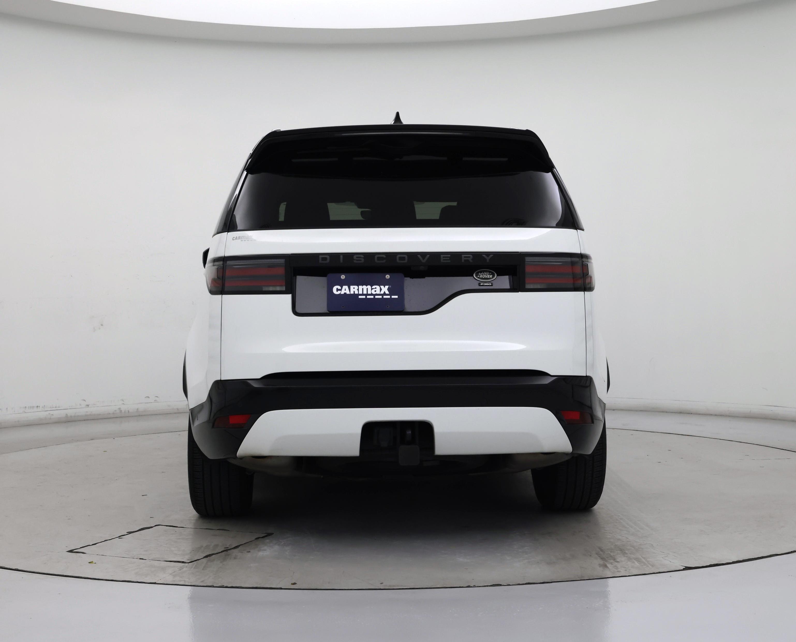 Thumbnail: 2023 Land Rover Discovery - 6