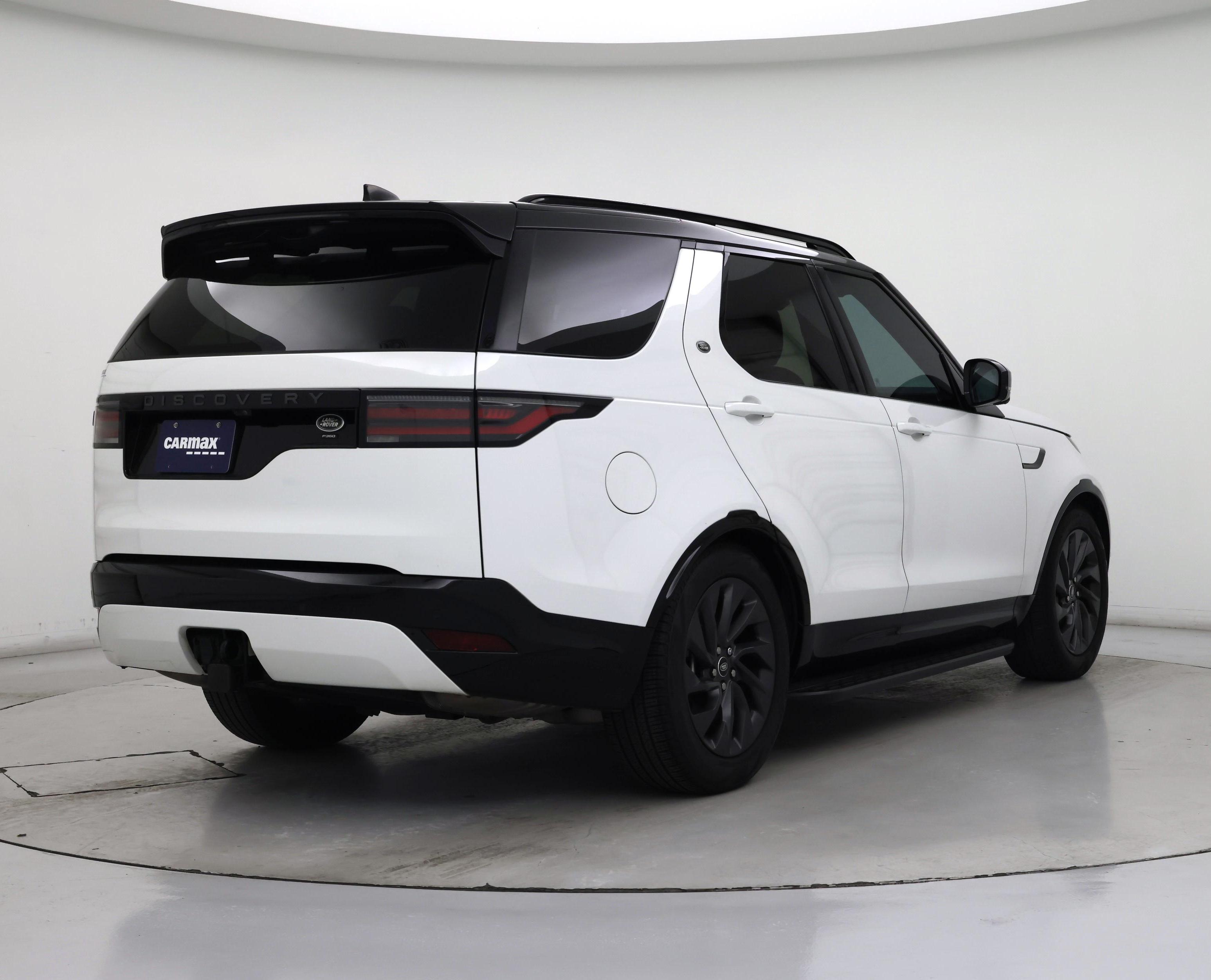 Thumbnail: 2023 Land Rover Discovery - 8